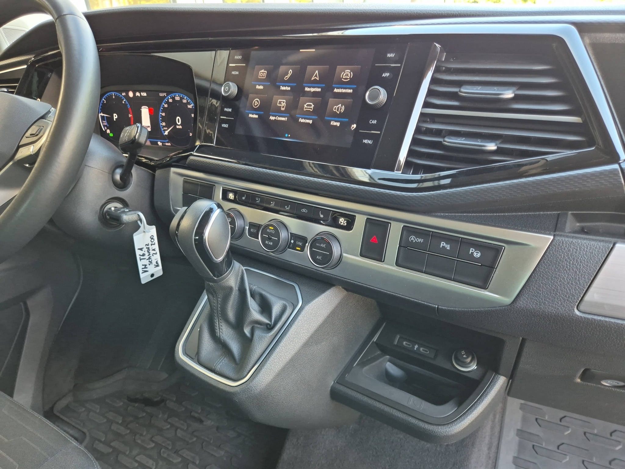 listing desktop thumbnail image 16