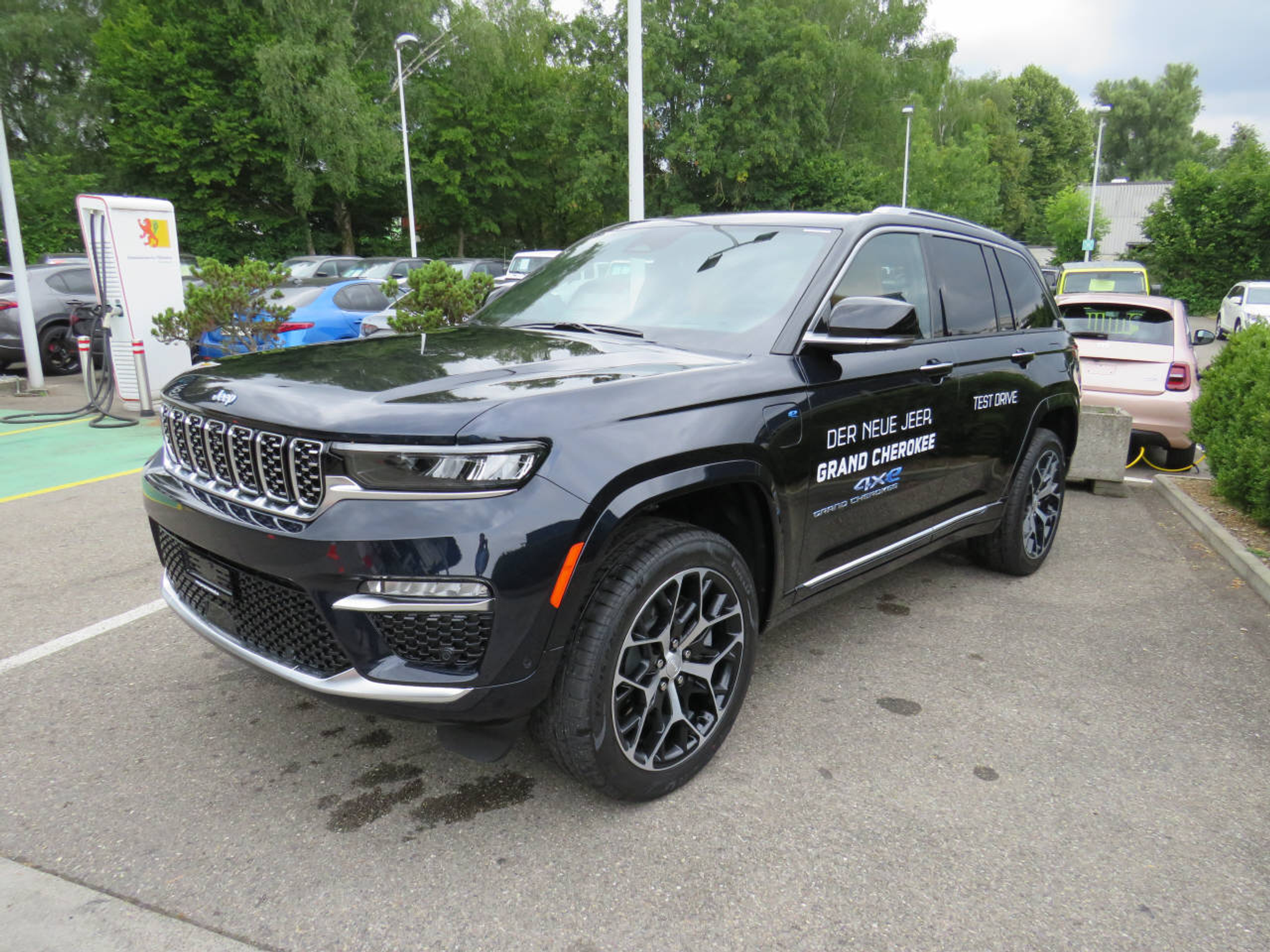 listing desktop thumbnail image 6