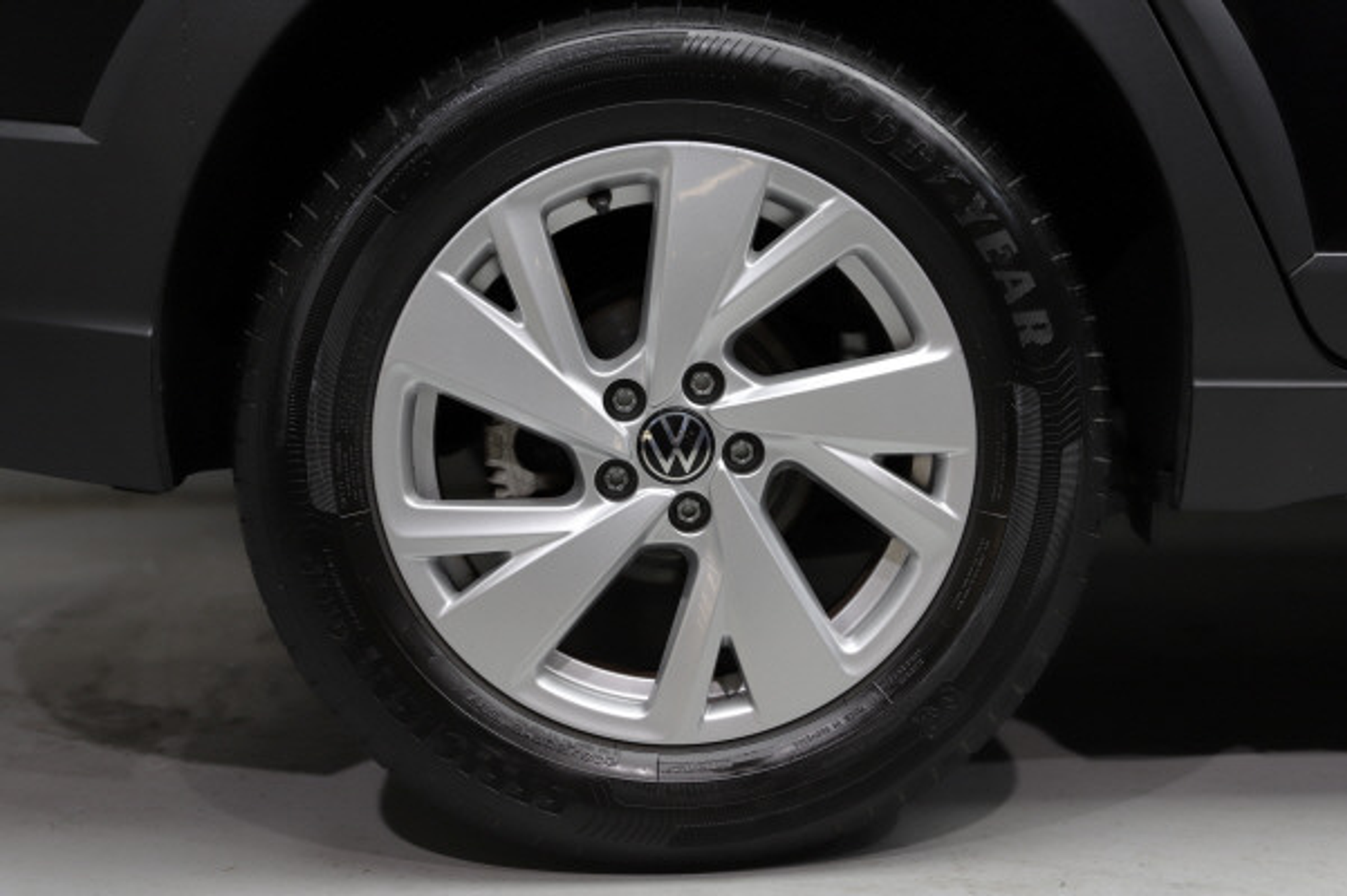 listing desktop thumbnail image 12