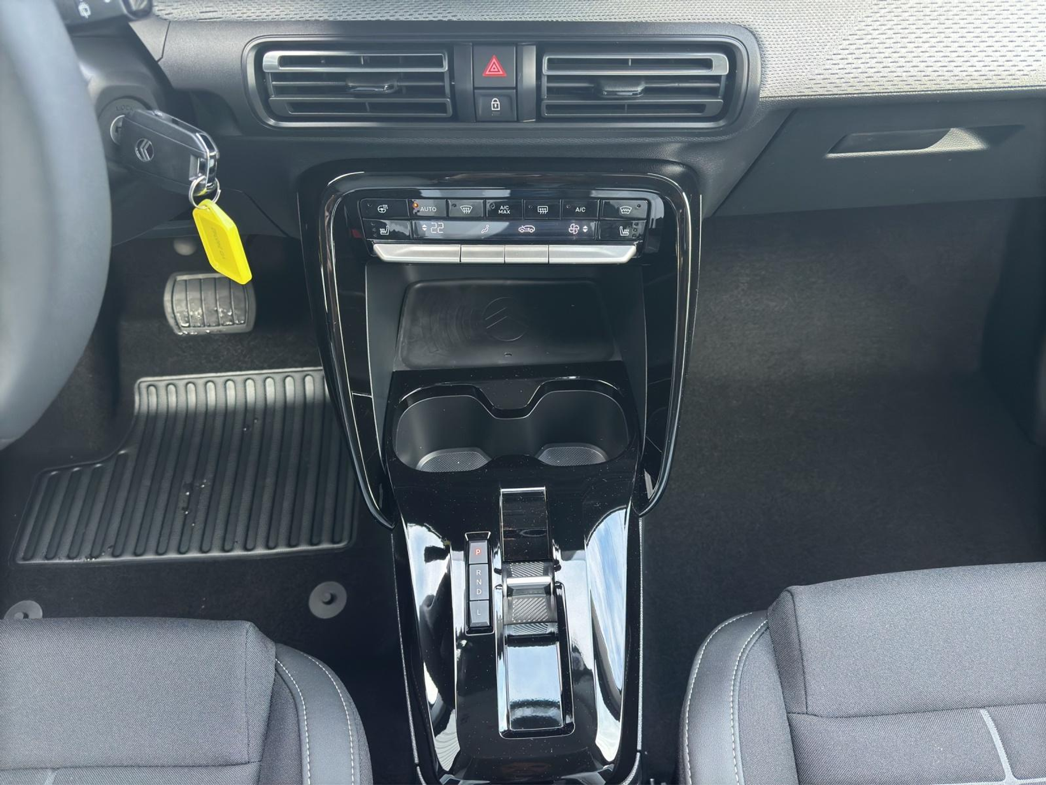 listing desktop thumbnail image 15