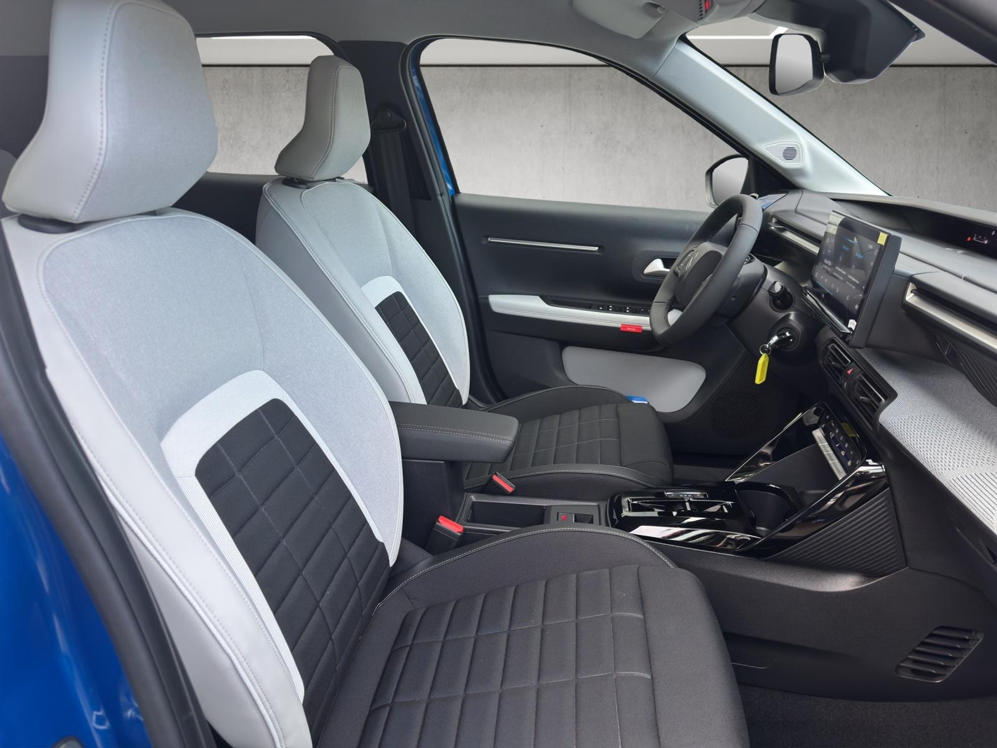 listing desktop thumbnail image 17