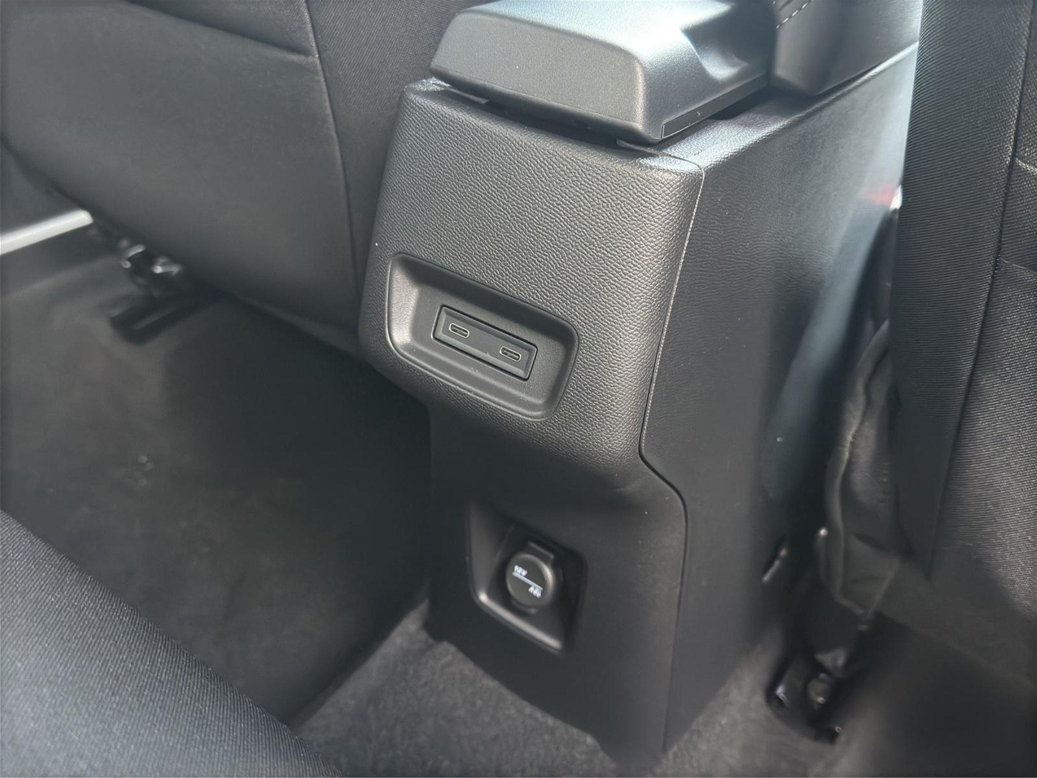 listing desktop thumbnail image 22