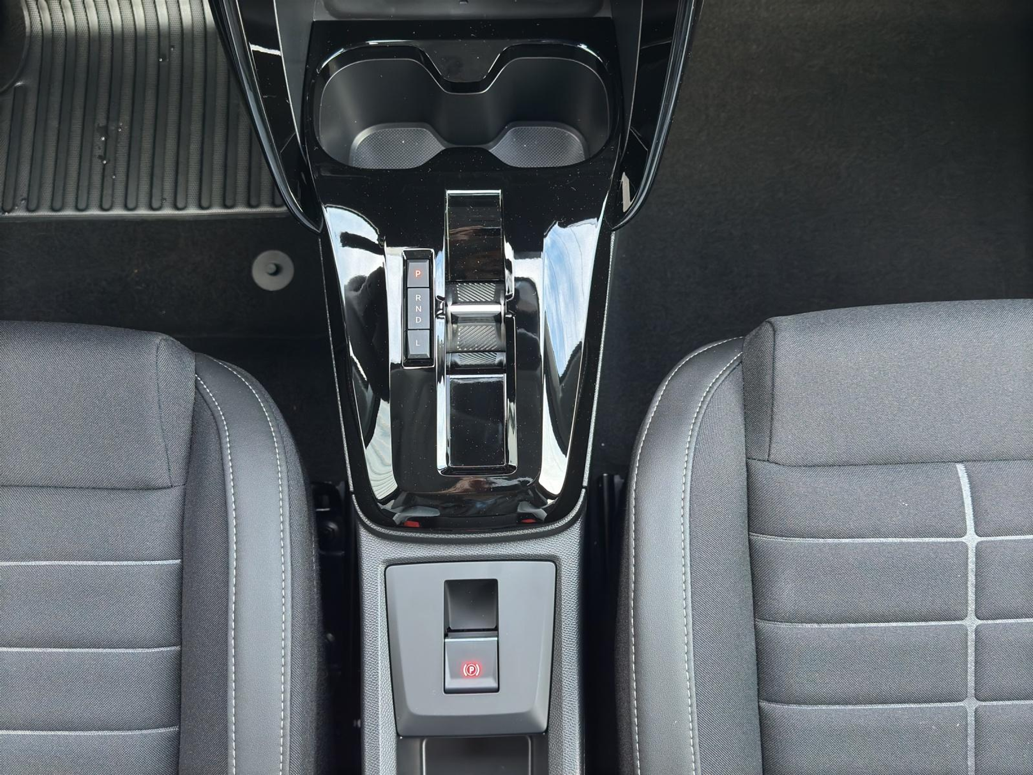 listing desktop thumbnail image 16