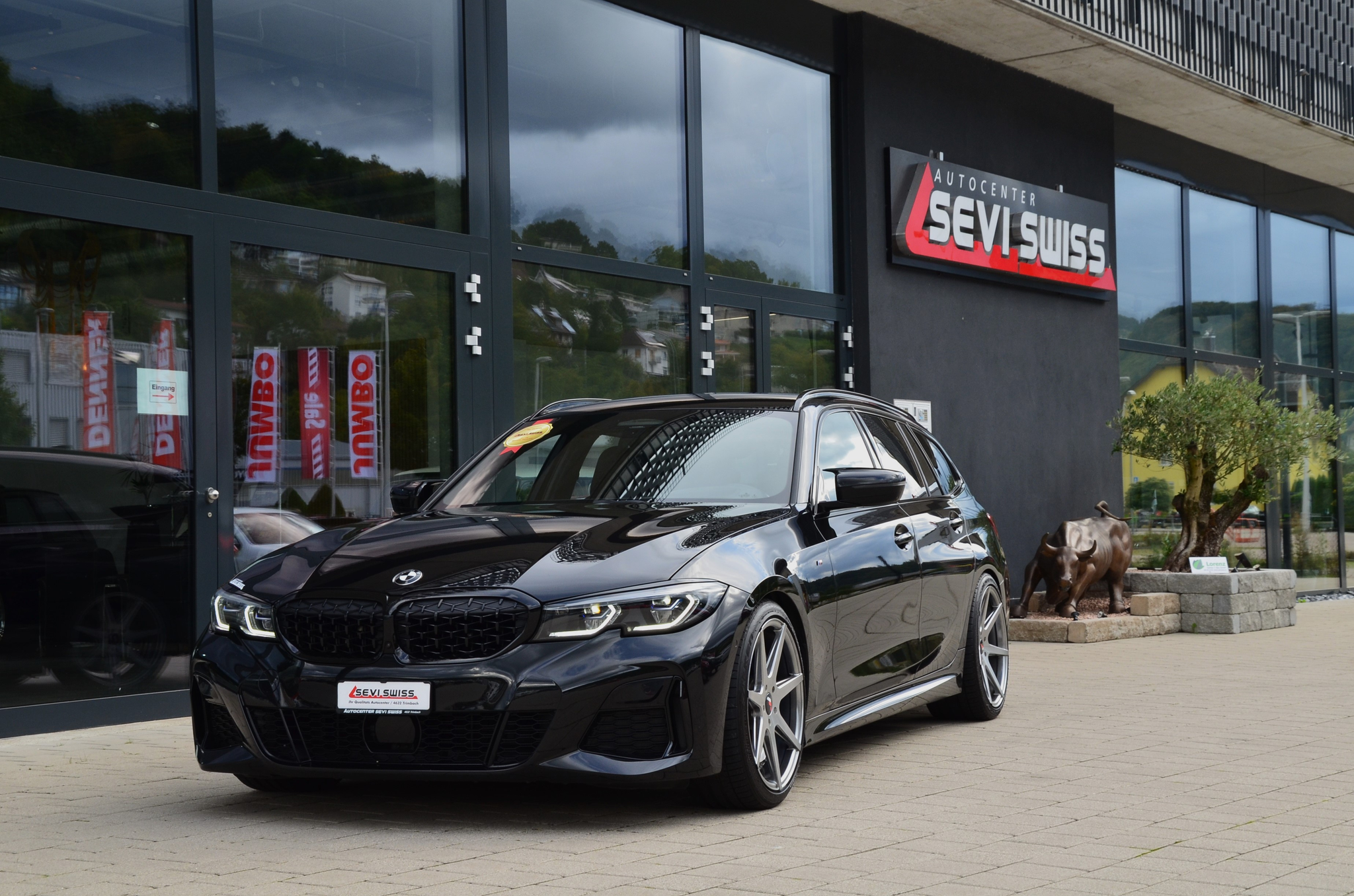 listing desktop thumbnail image 8