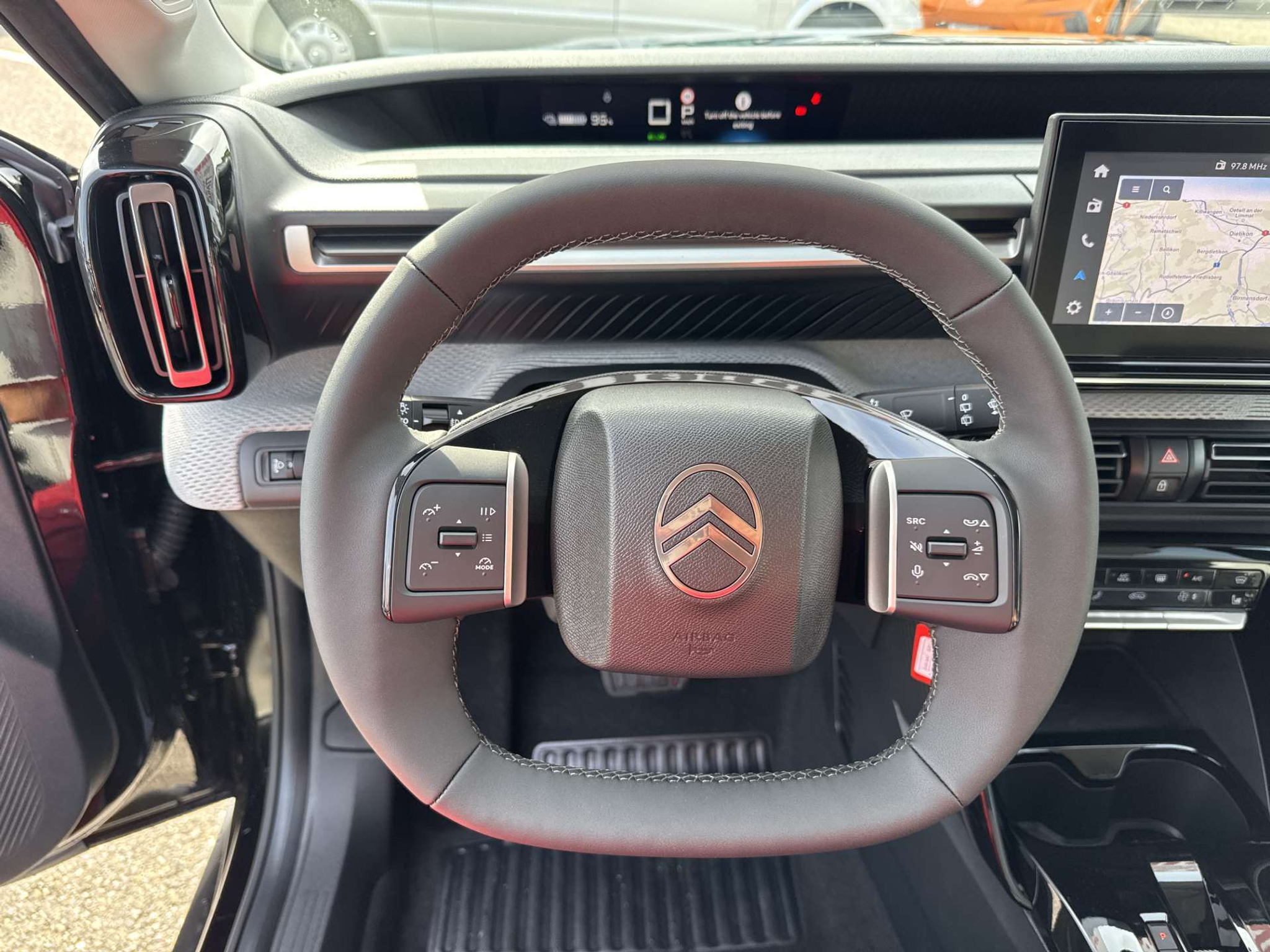 listing desktop thumbnail image 15