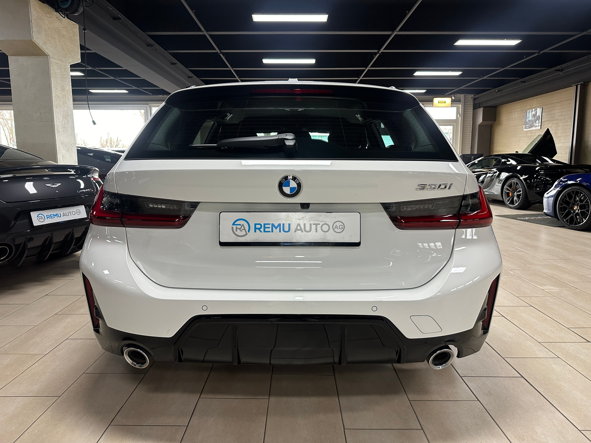 listing desktop thumbnail image 3