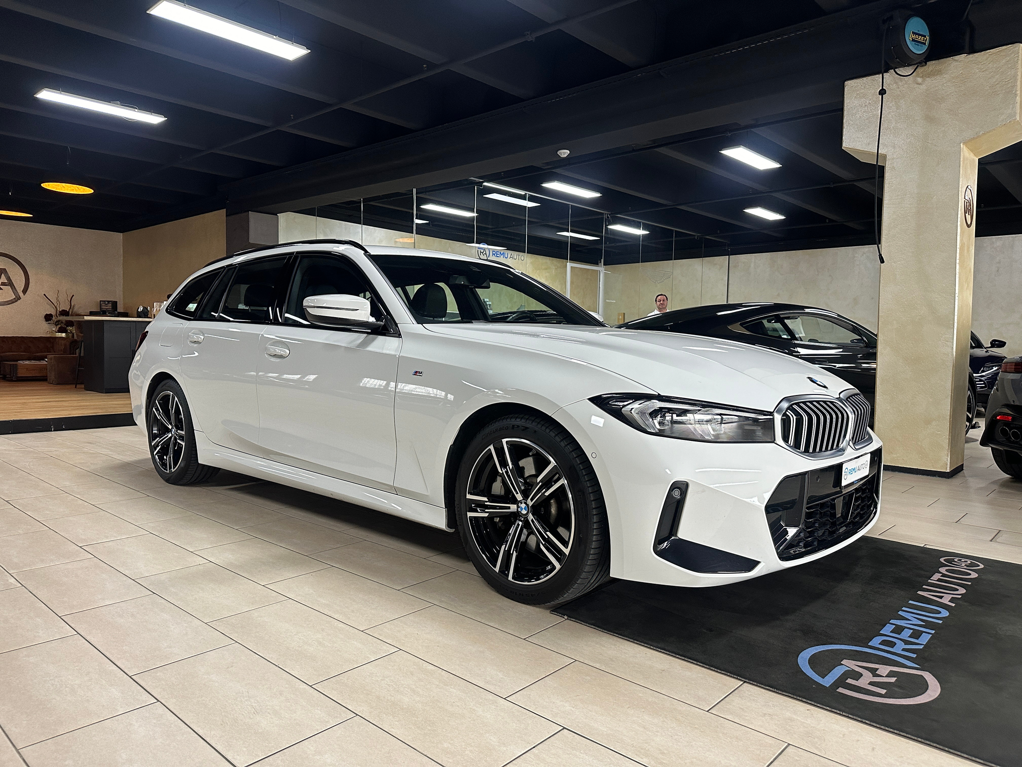 listing desktop thumbnail image 1