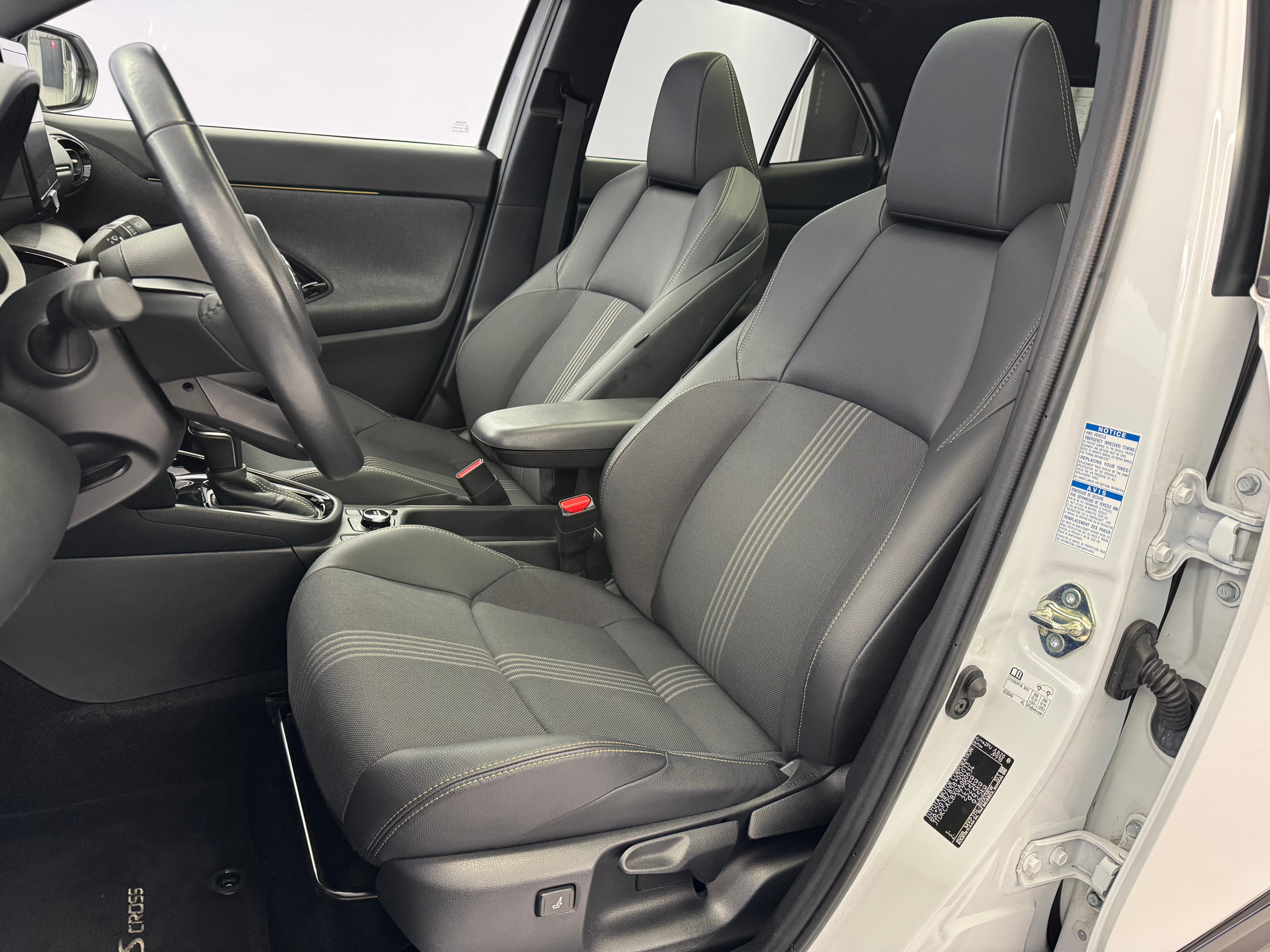 listing desktop thumbnail image 8