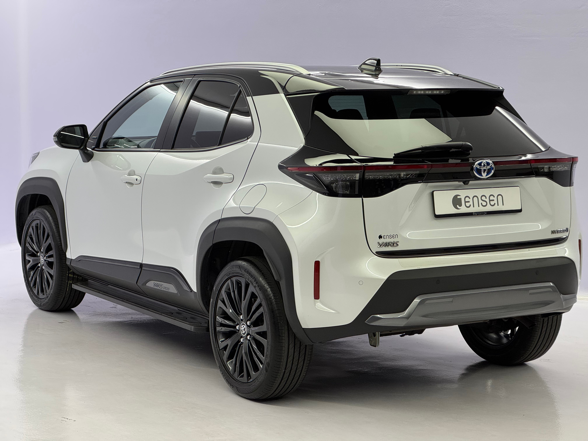 listing desktop thumbnail image 4