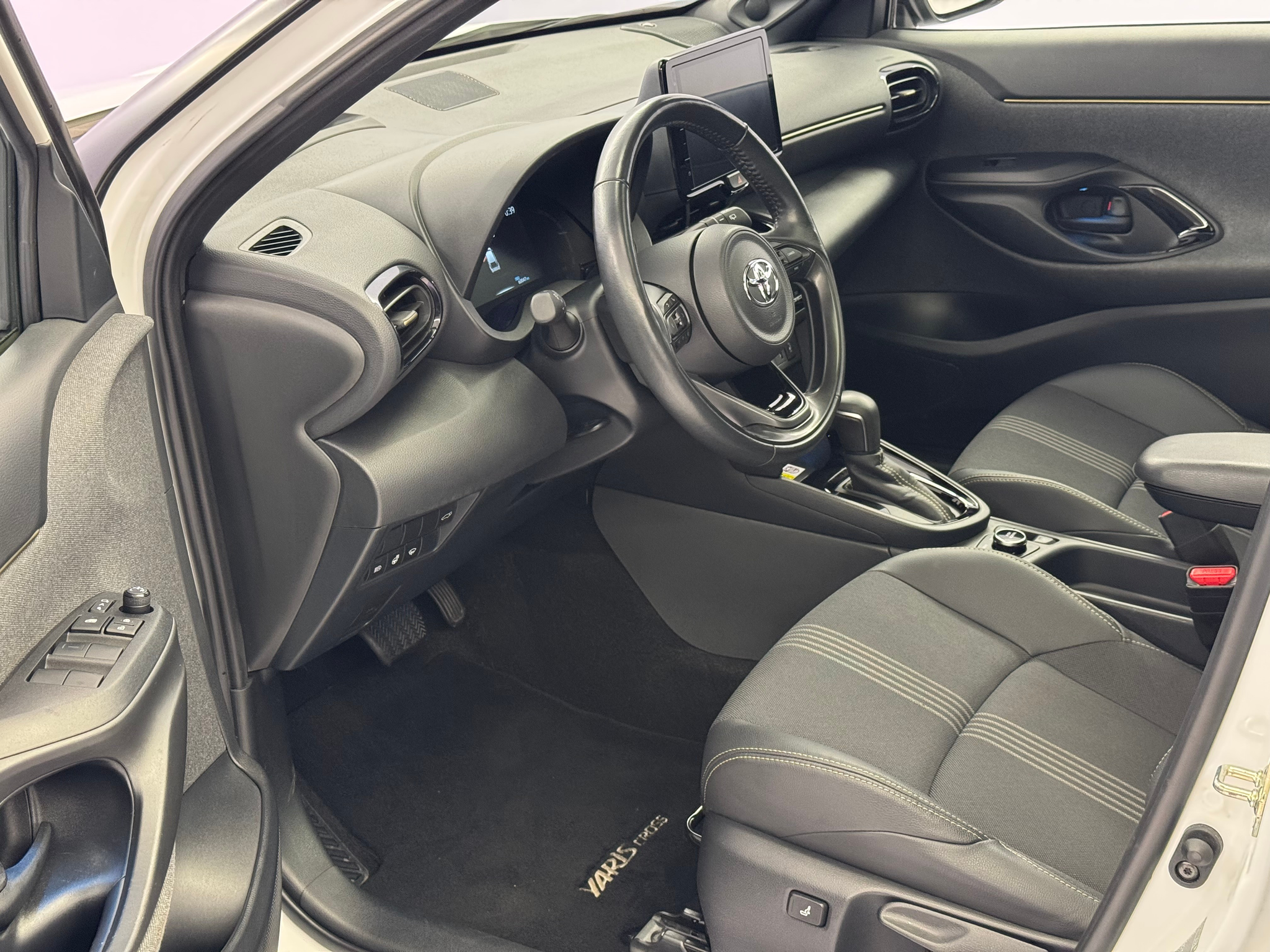 listing desktop thumbnail image 6