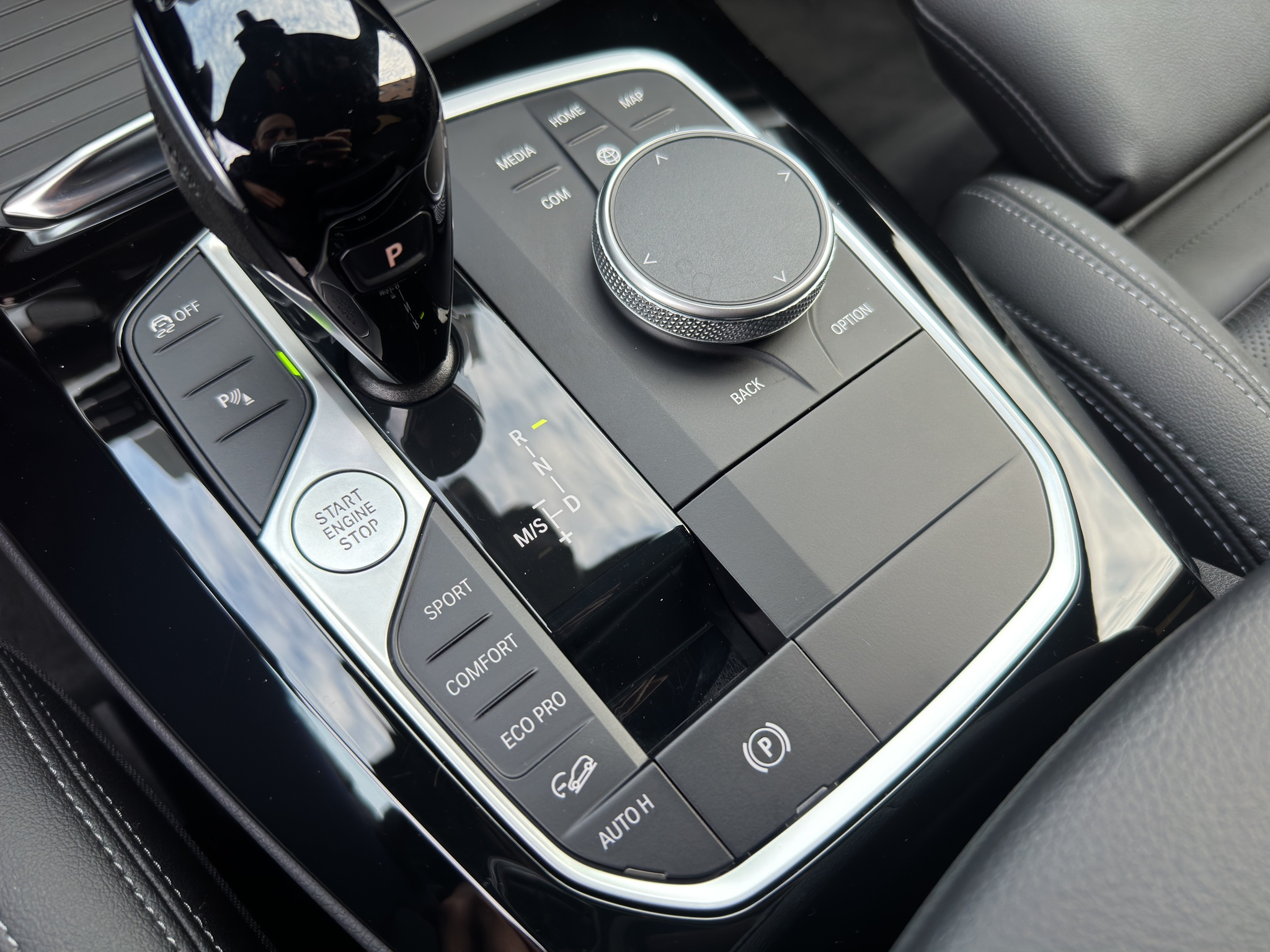 listing desktop thumbnail image 19