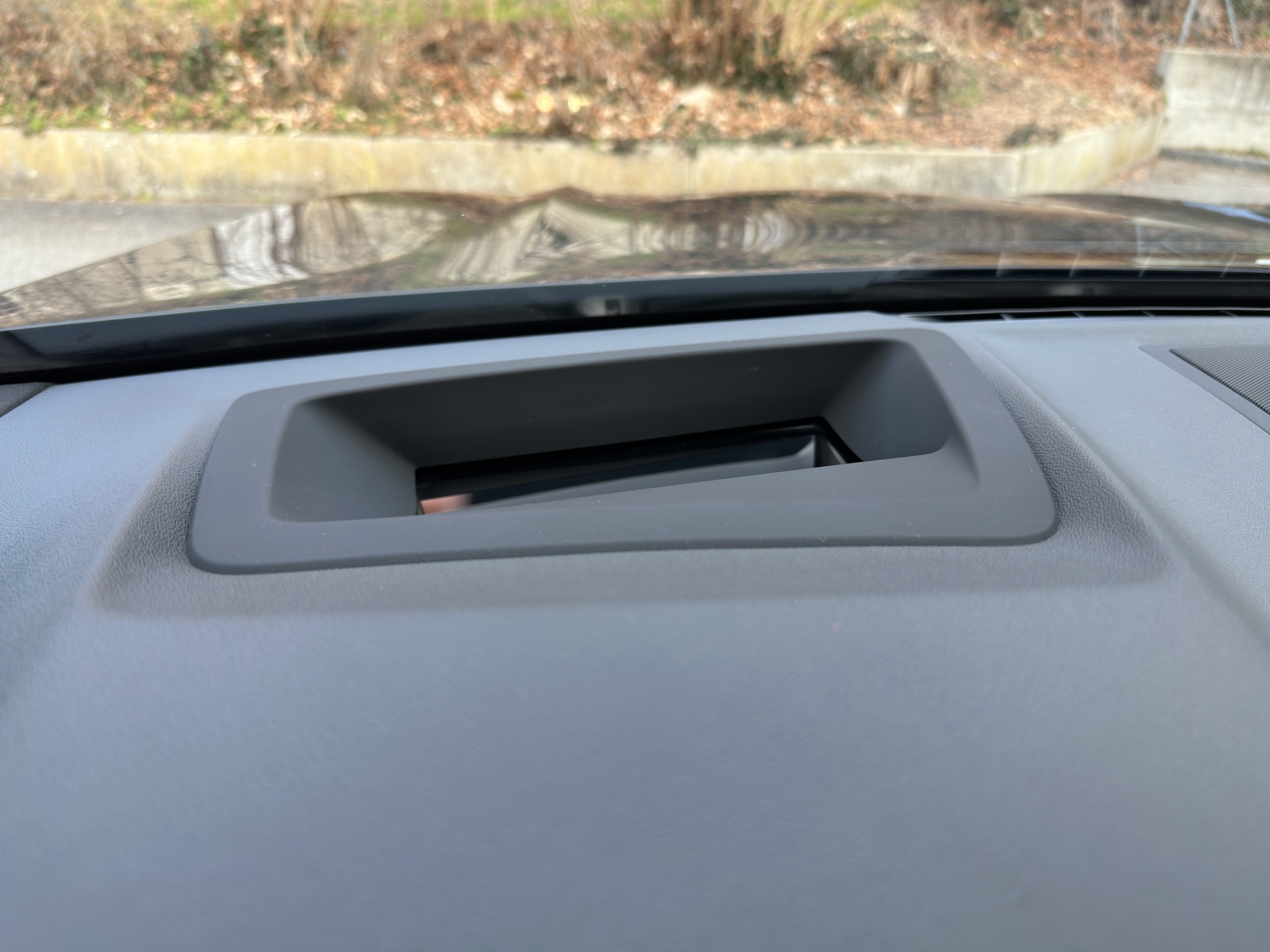 listing desktop thumbnail image 14