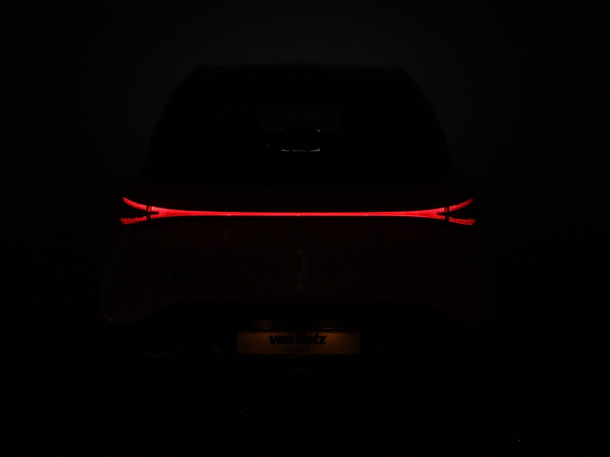 listing desktop thumbnail image 3