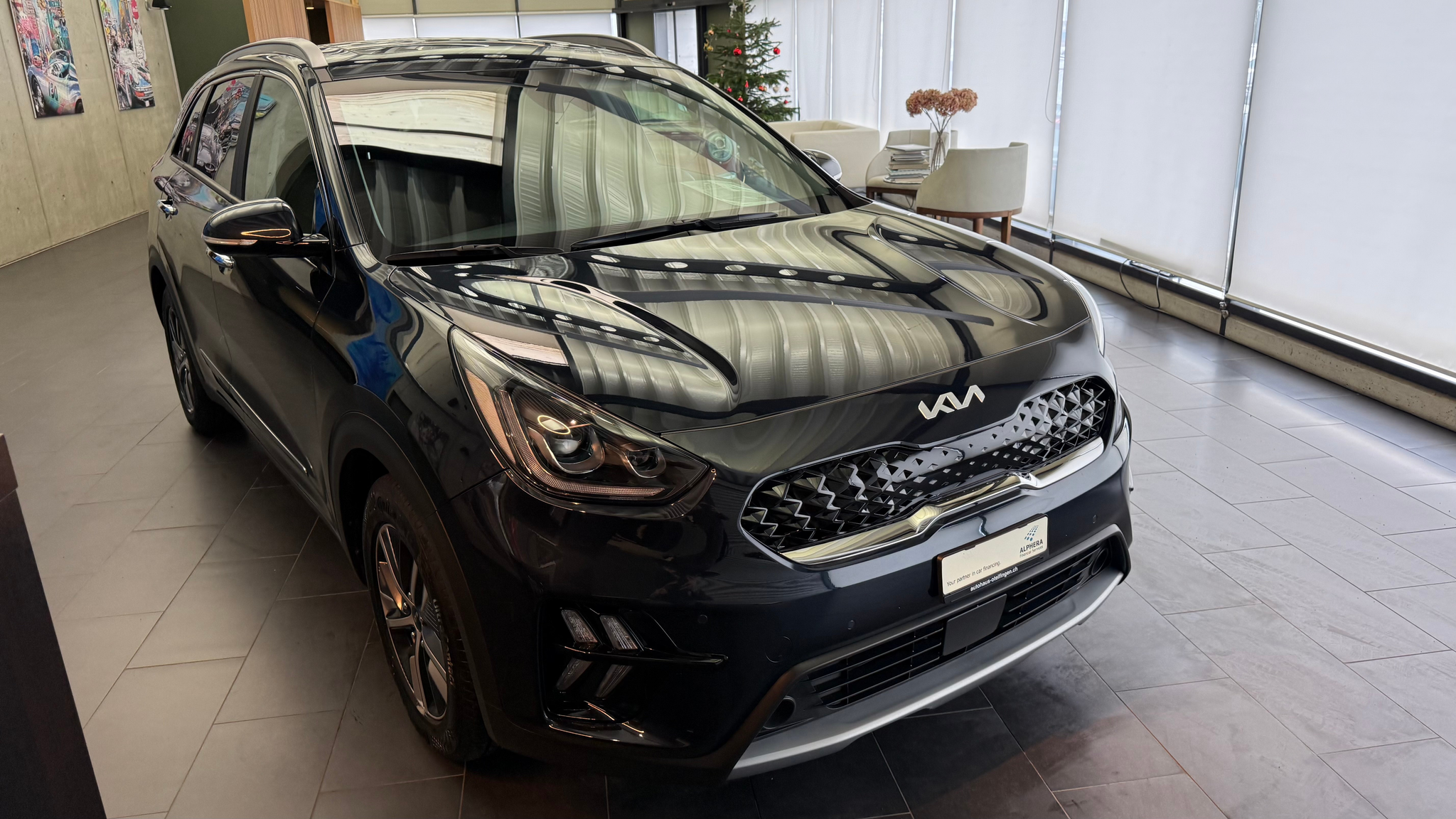 listing desktop thumbnail image 1