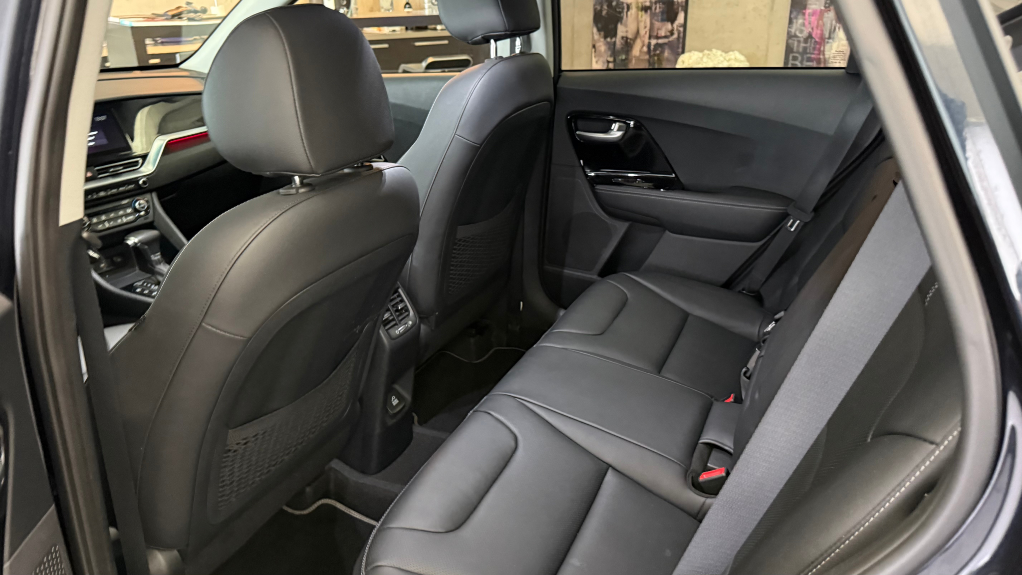 listing desktop thumbnail image 8