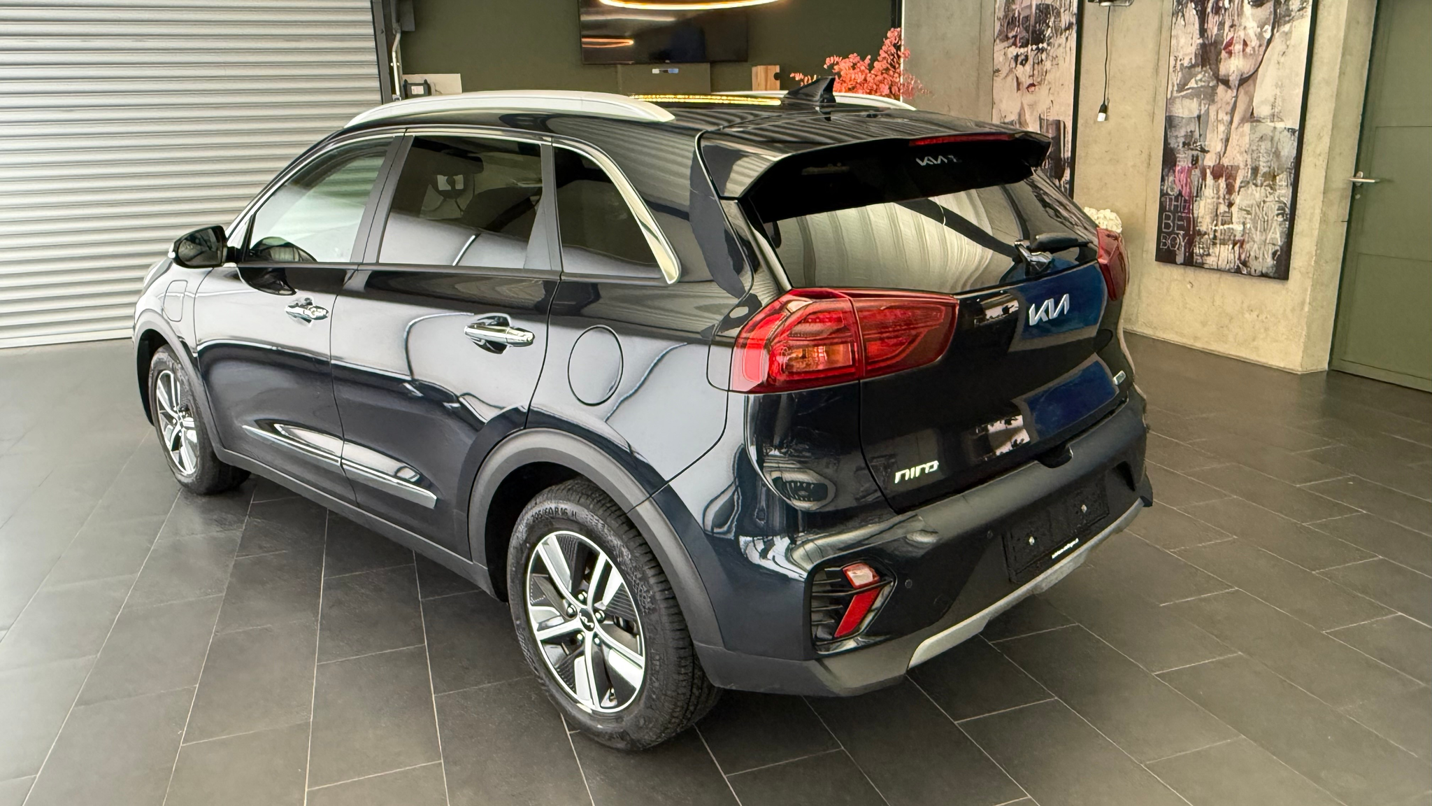 listing desktop thumbnail image 15