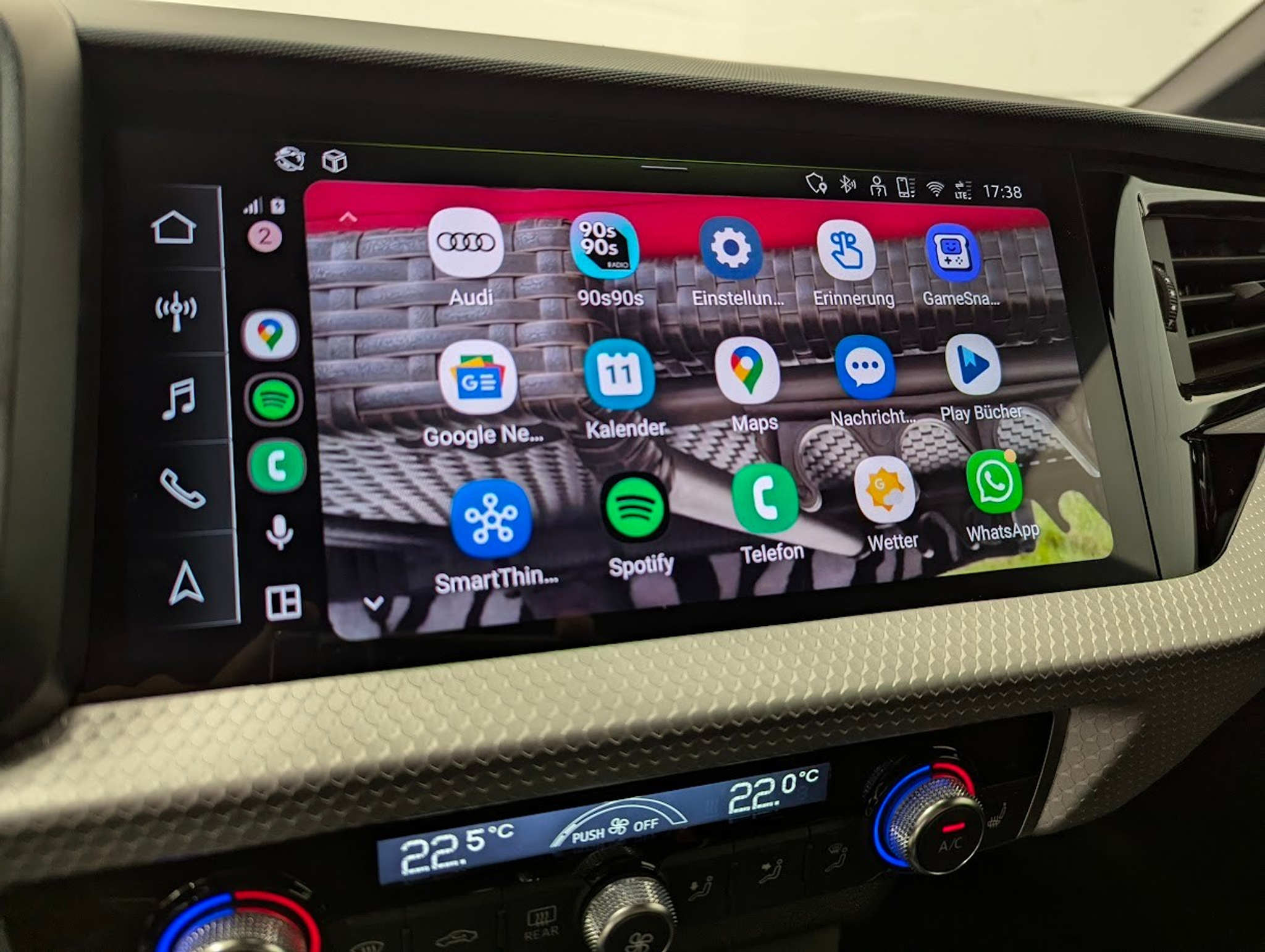 listing desktop thumbnail image 17