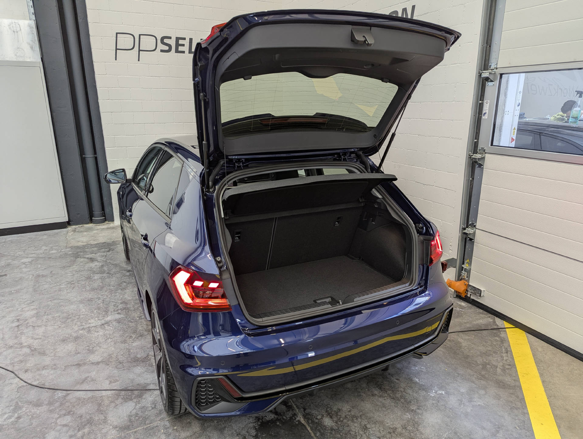 listing desktop thumbnail image 29