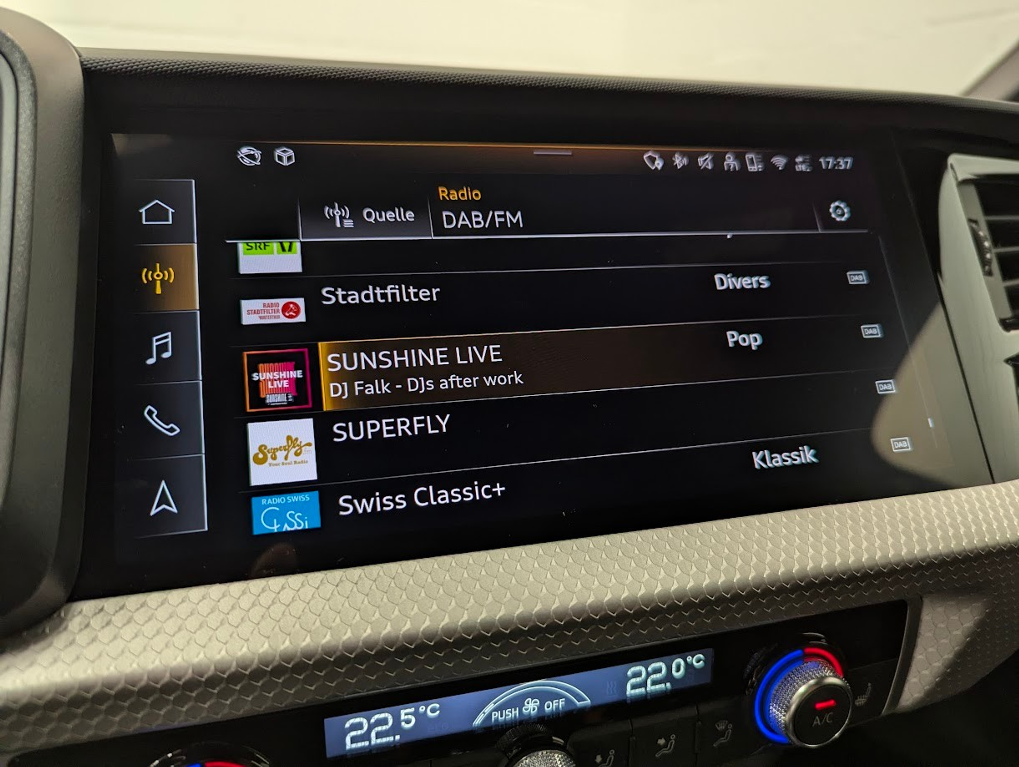 listing desktop thumbnail image 15