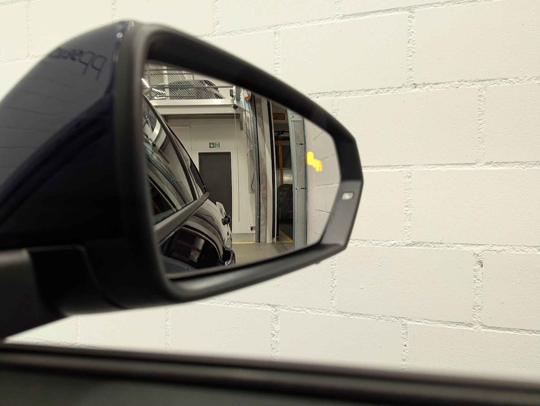 listing desktop thumbnail image 23