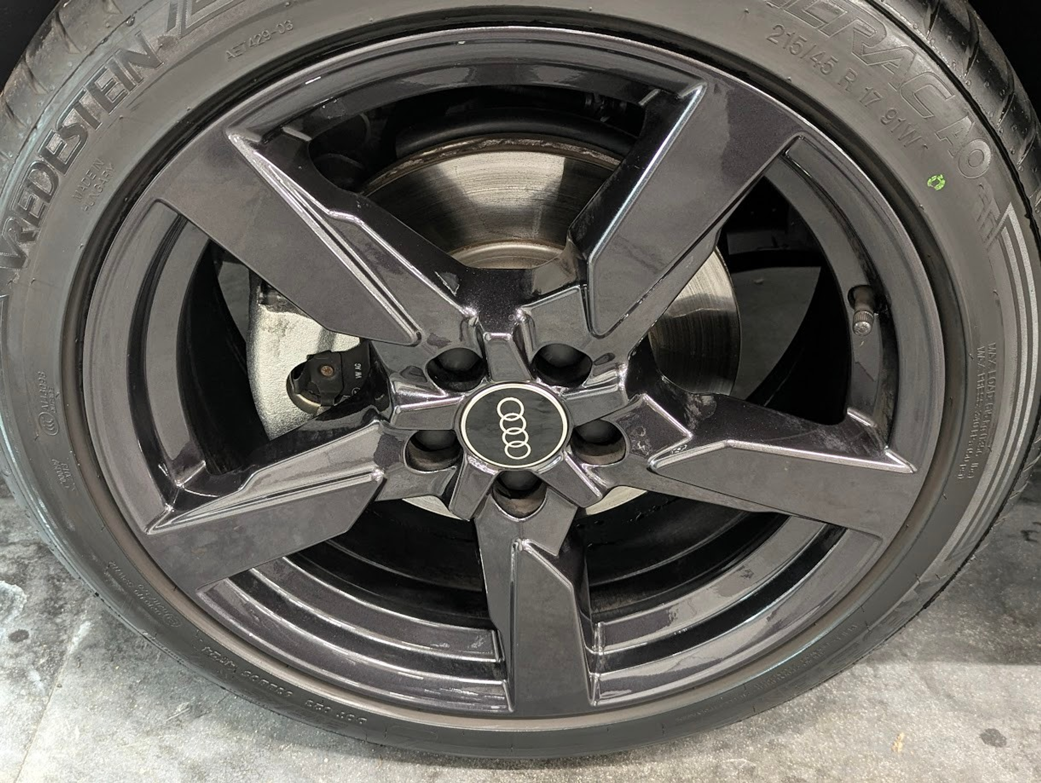 listing desktop thumbnail image 2