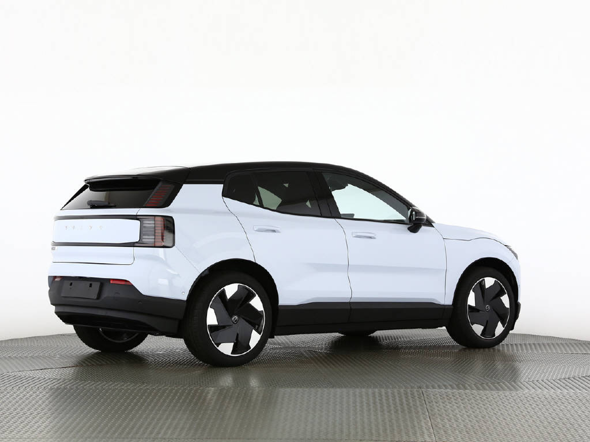 listing desktop thumbnail image 4