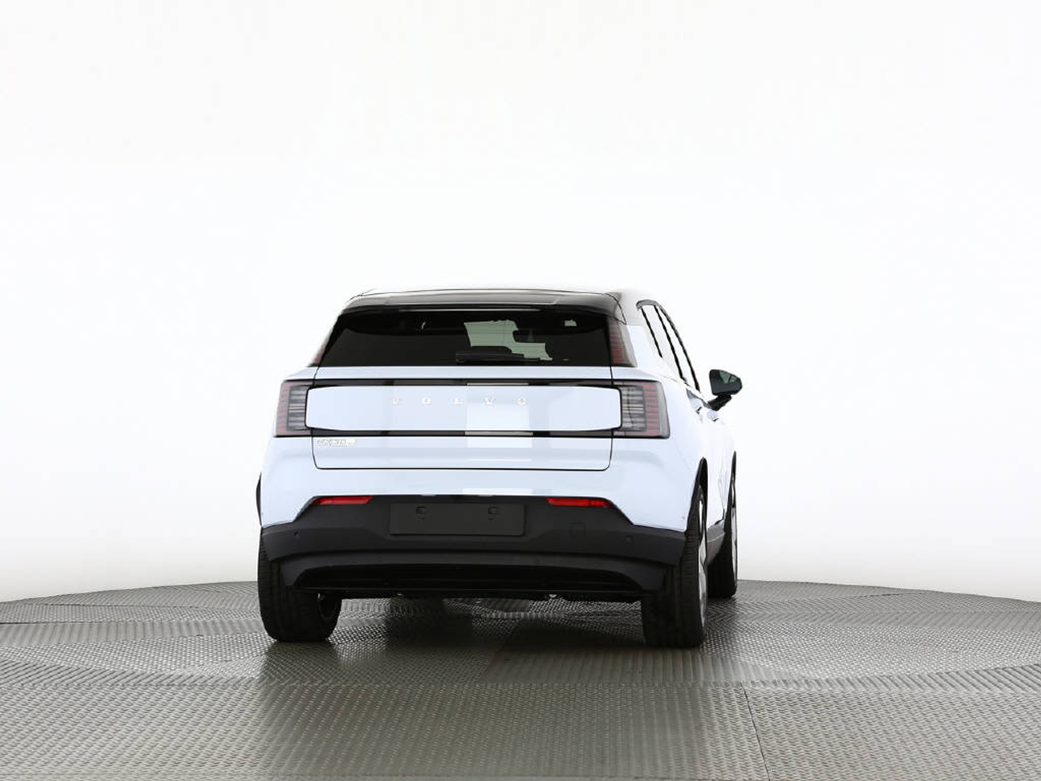 listing desktop thumbnail image 3