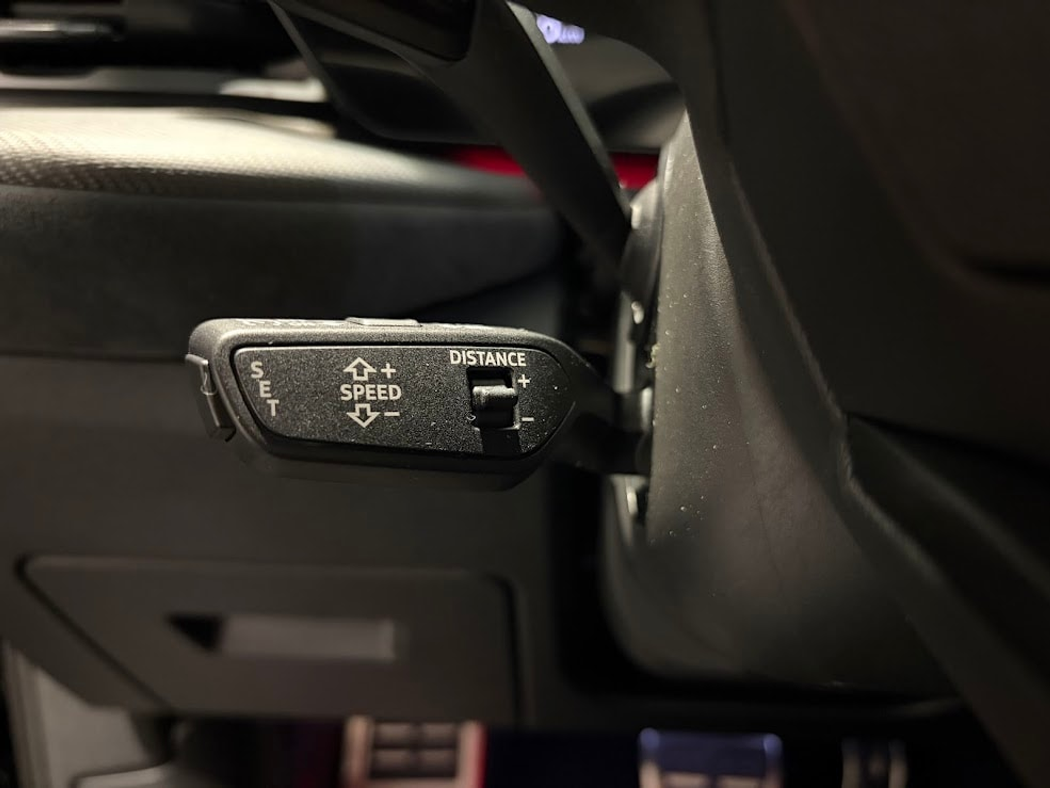 listing desktop thumbnail image 6