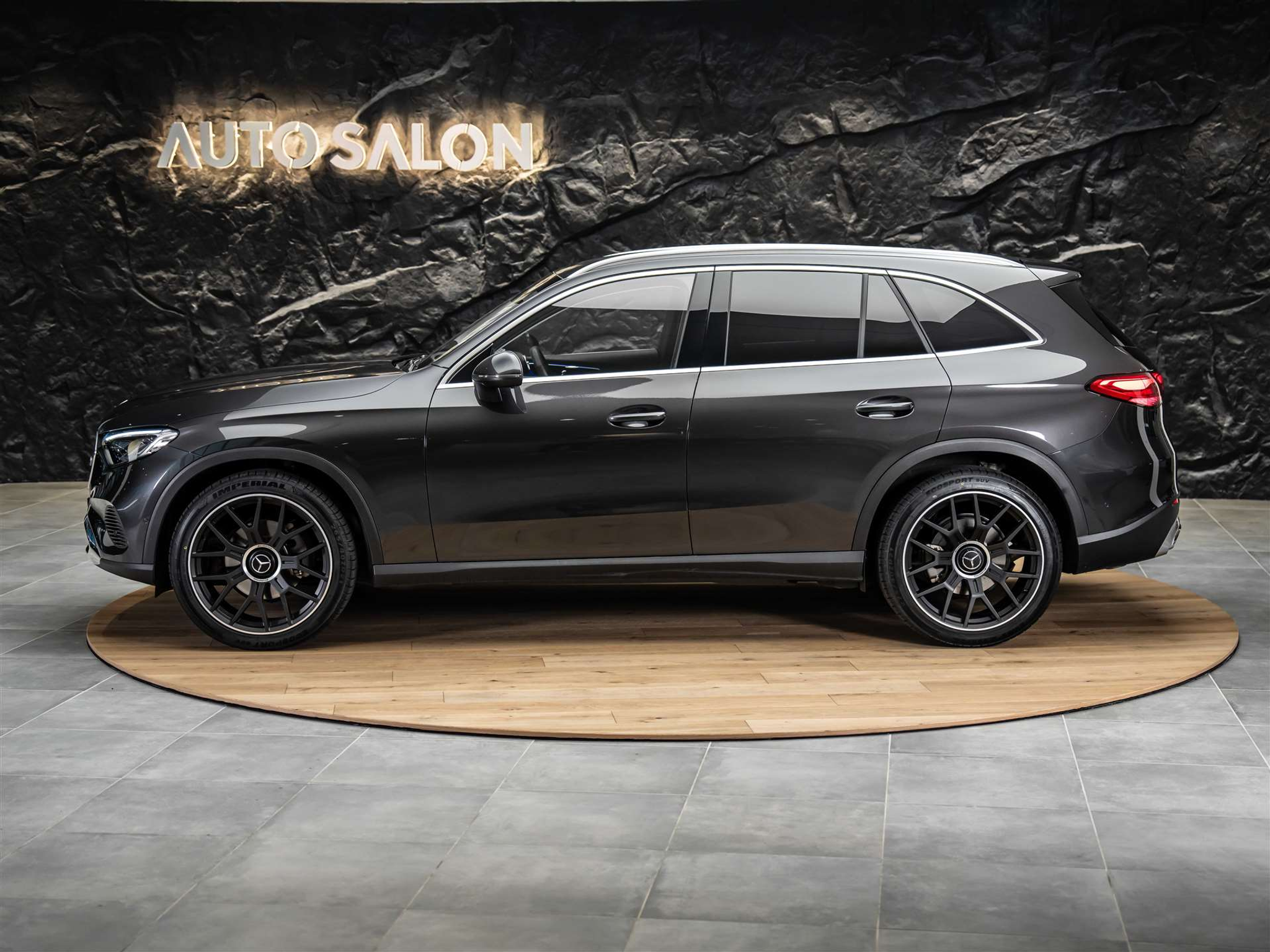 listing desktop thumbnail image 1