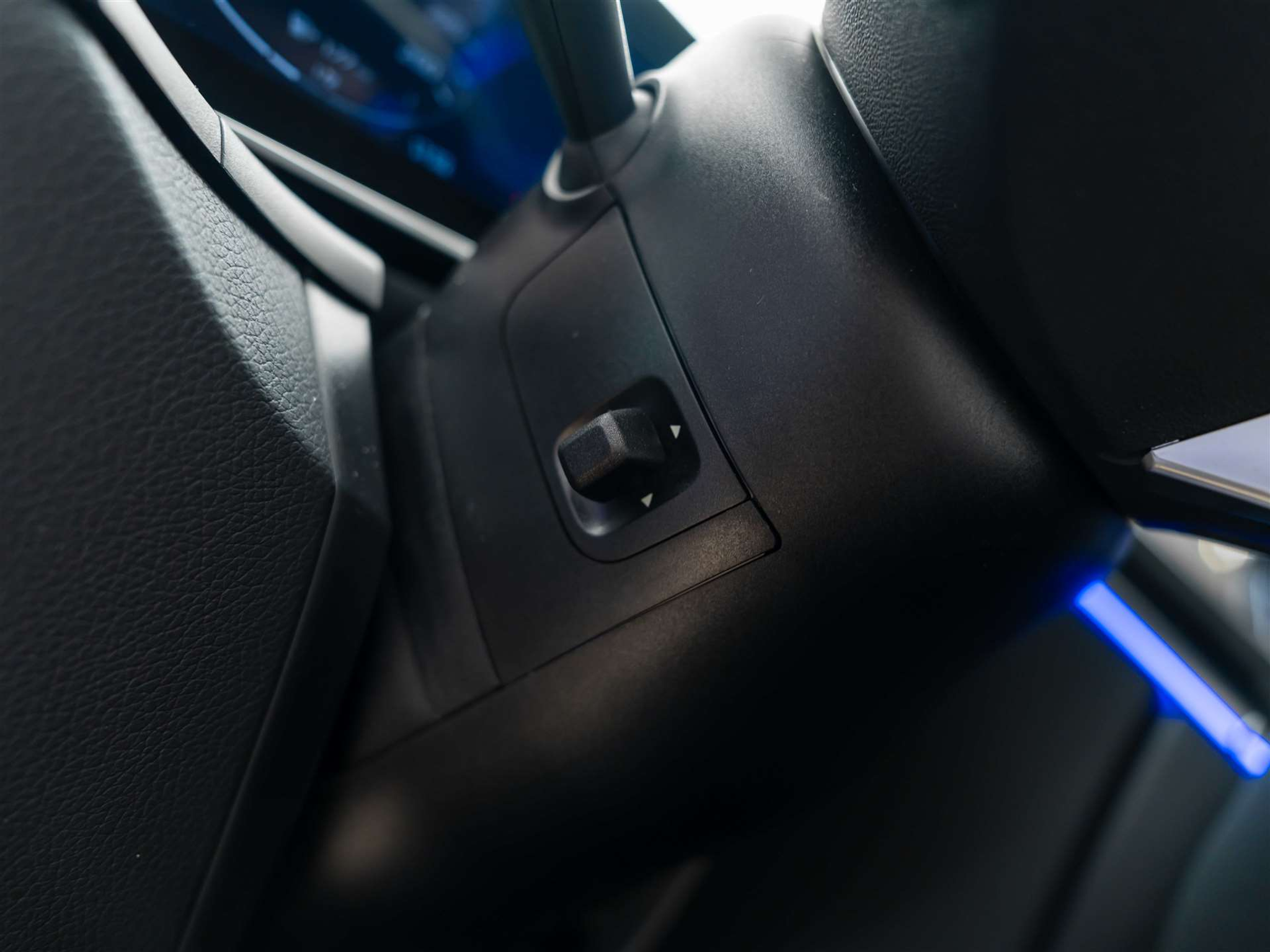 listing desktop thumbnail image 30