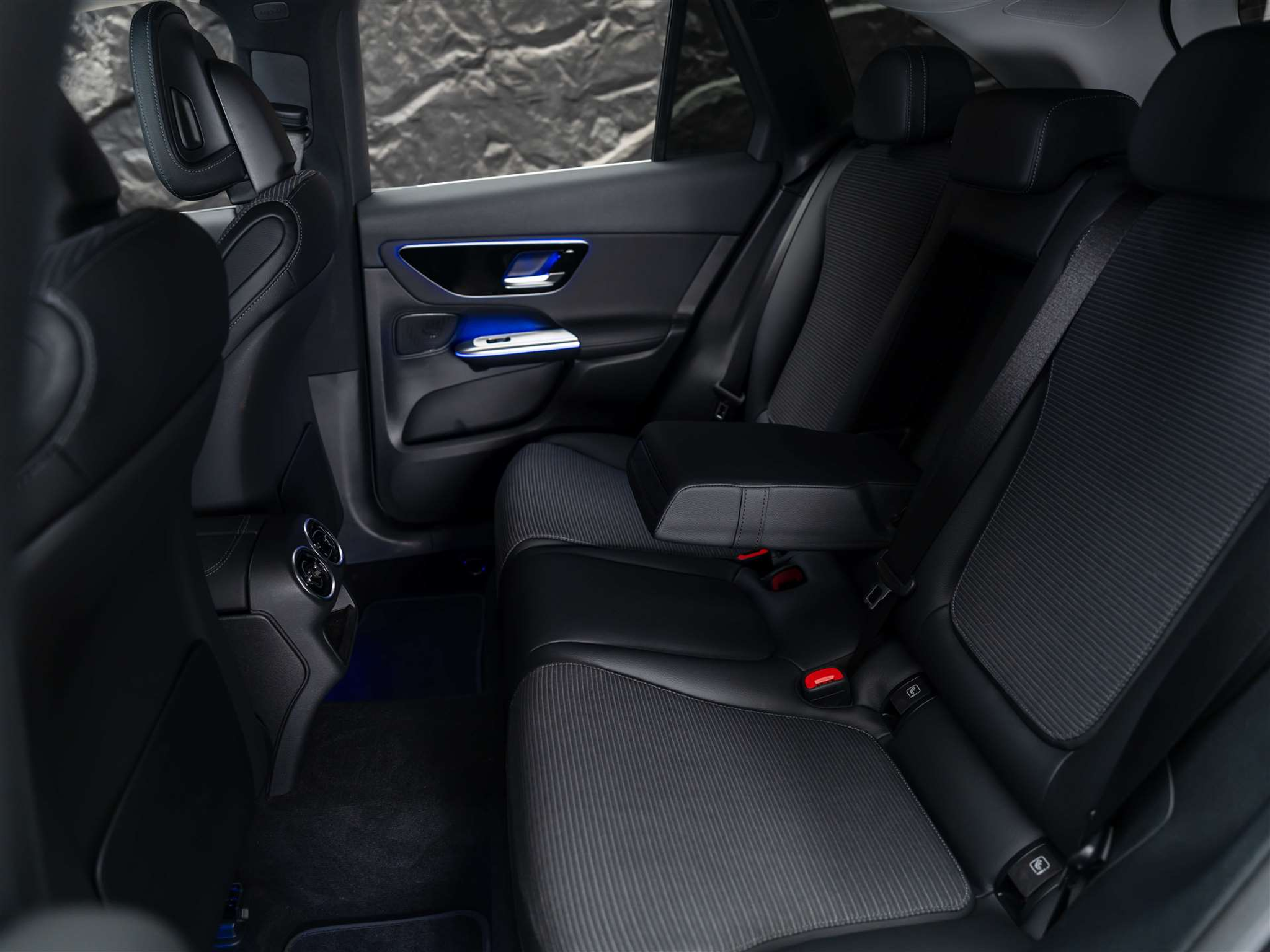 listing desktop thumbnail image 12