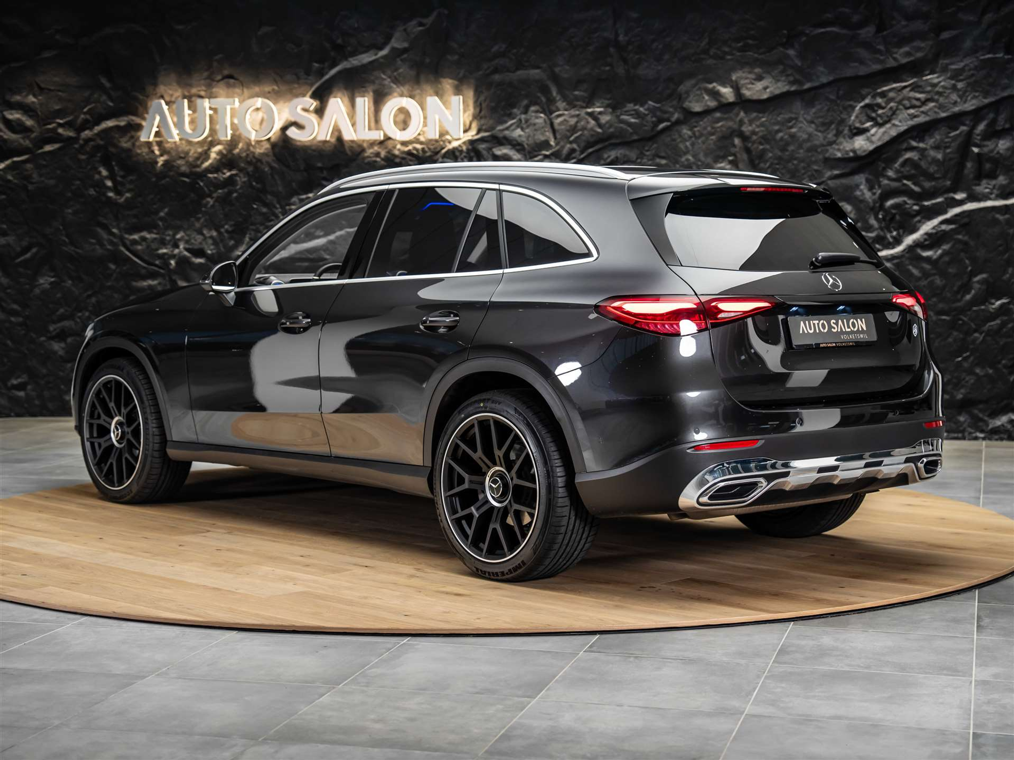 listing desktop thumbnail image 2