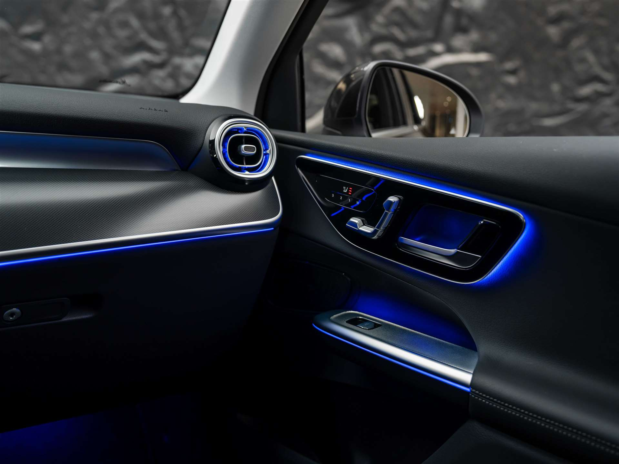 listing desktop thumbnail image 28