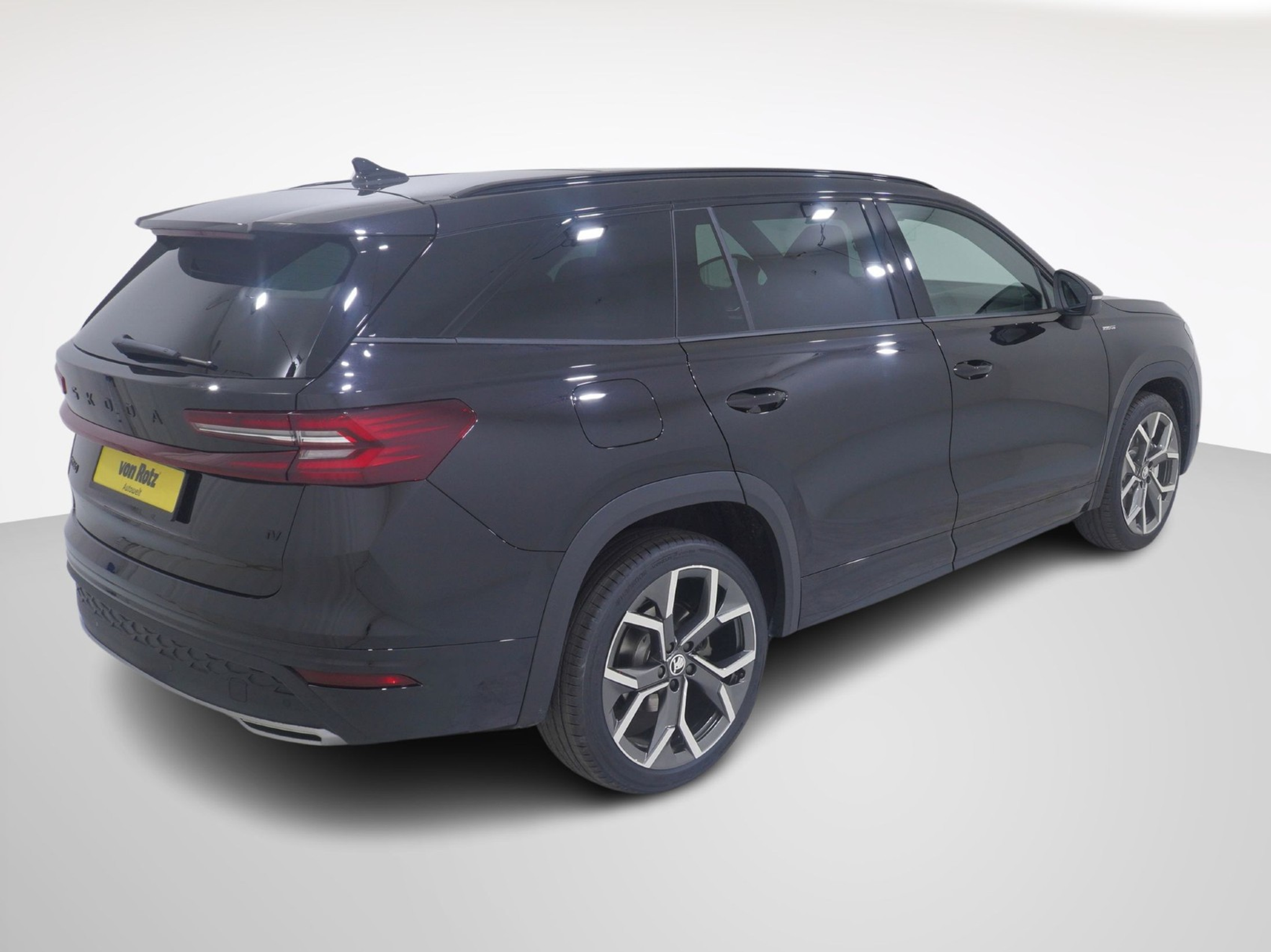 listing desktop thumbnail image 6