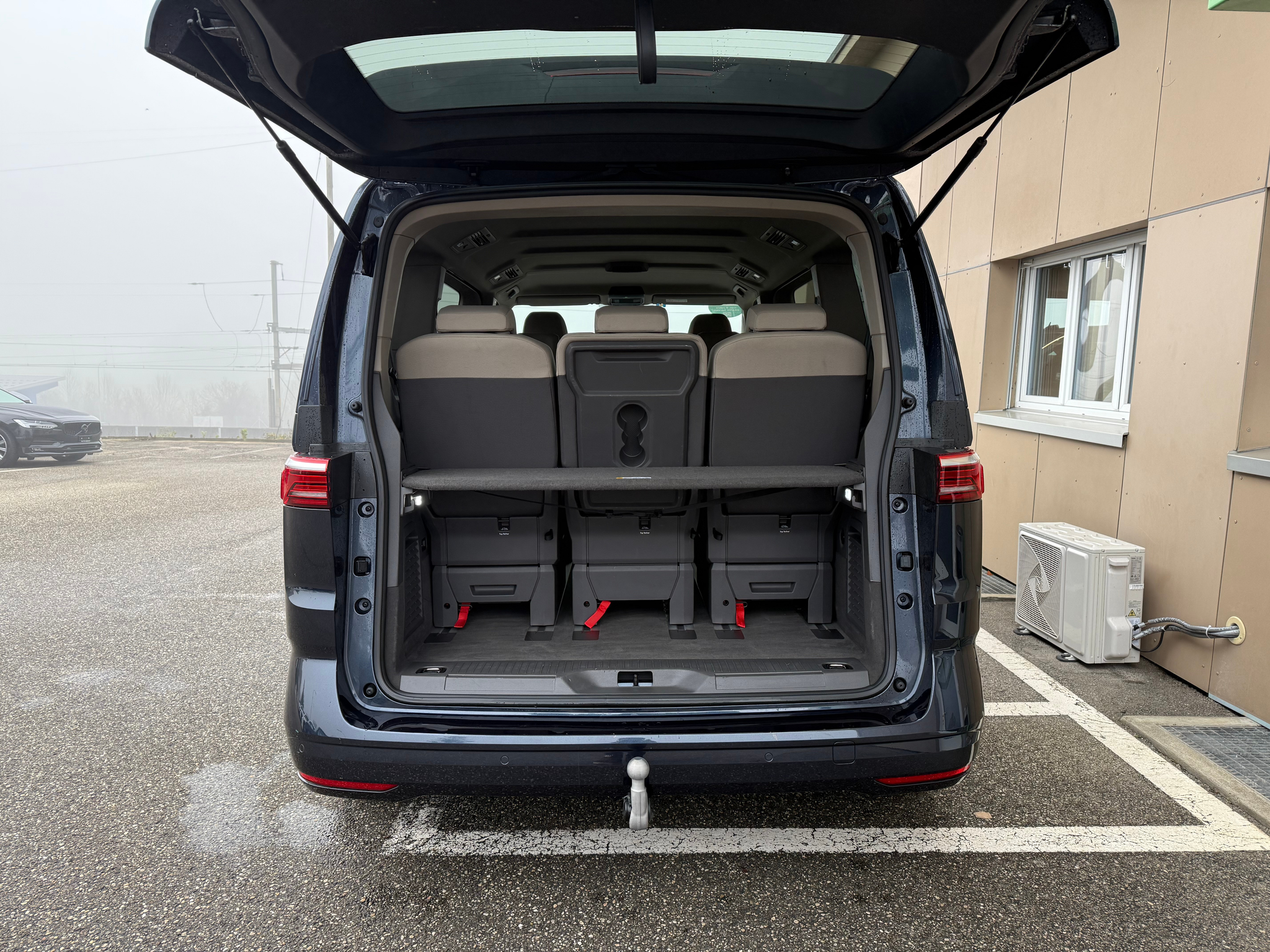 listing desktop thumbnail image 25