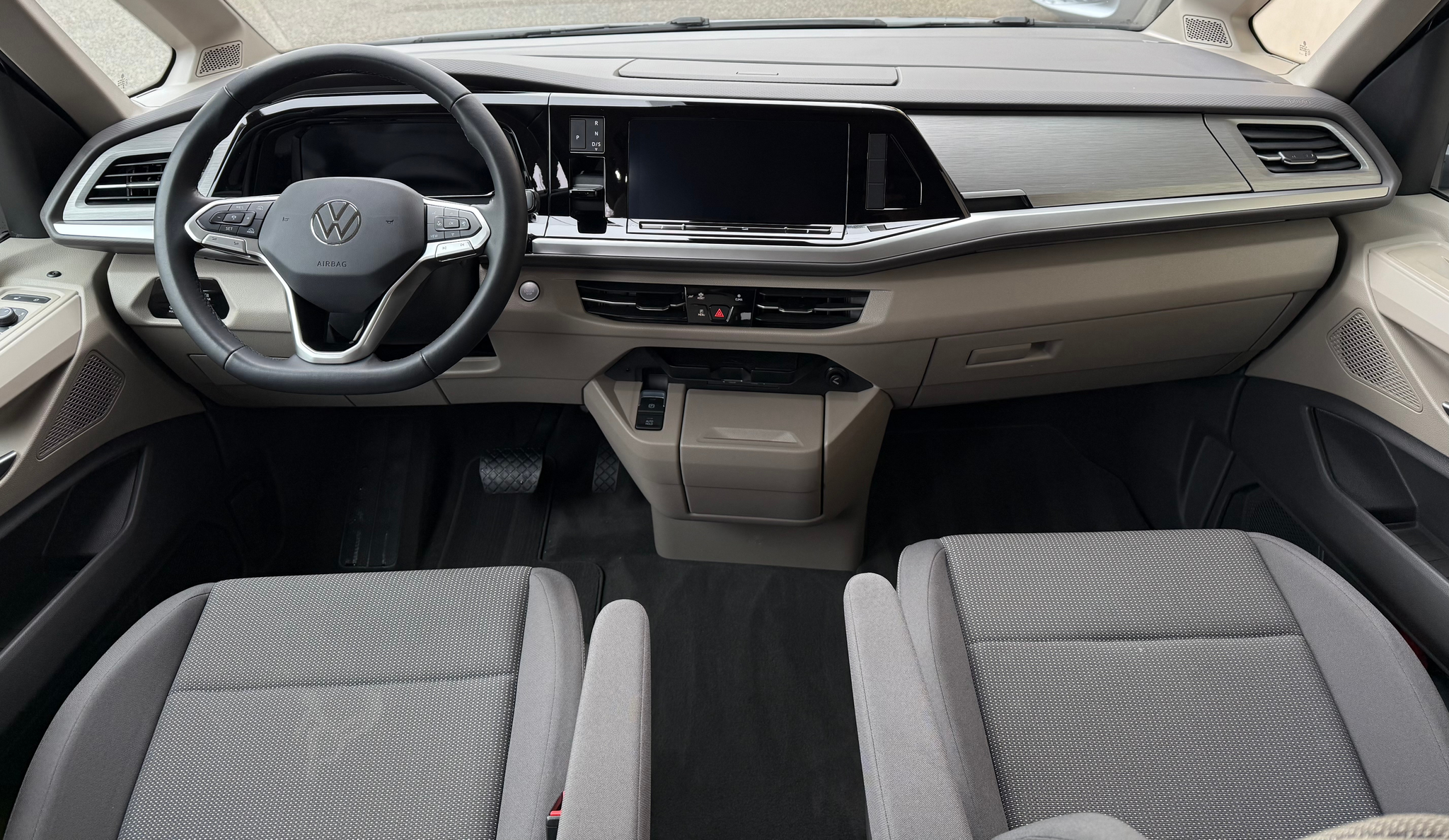 listing desktop thumbnail image 13