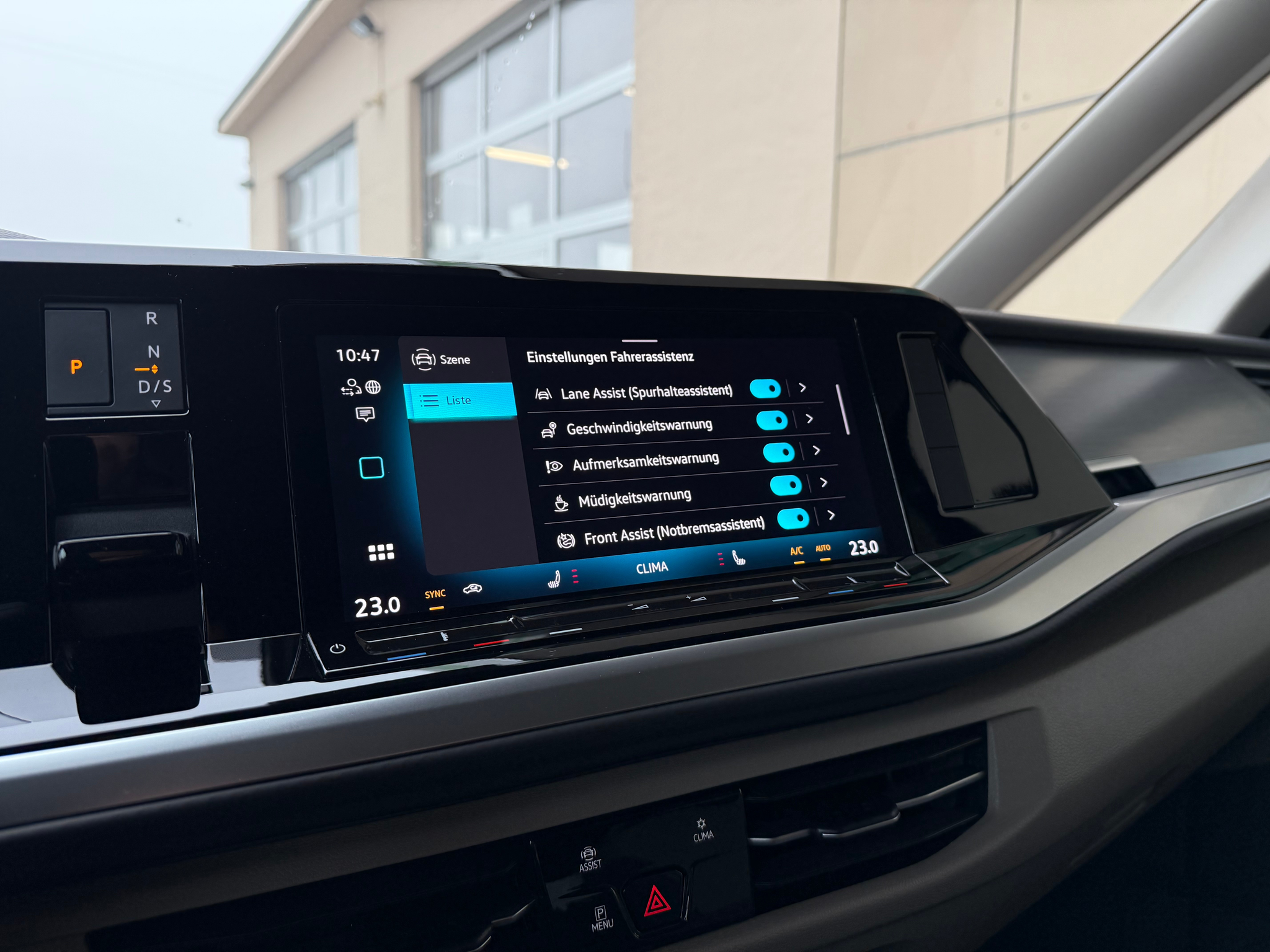 listing desktop thumbnail image 18