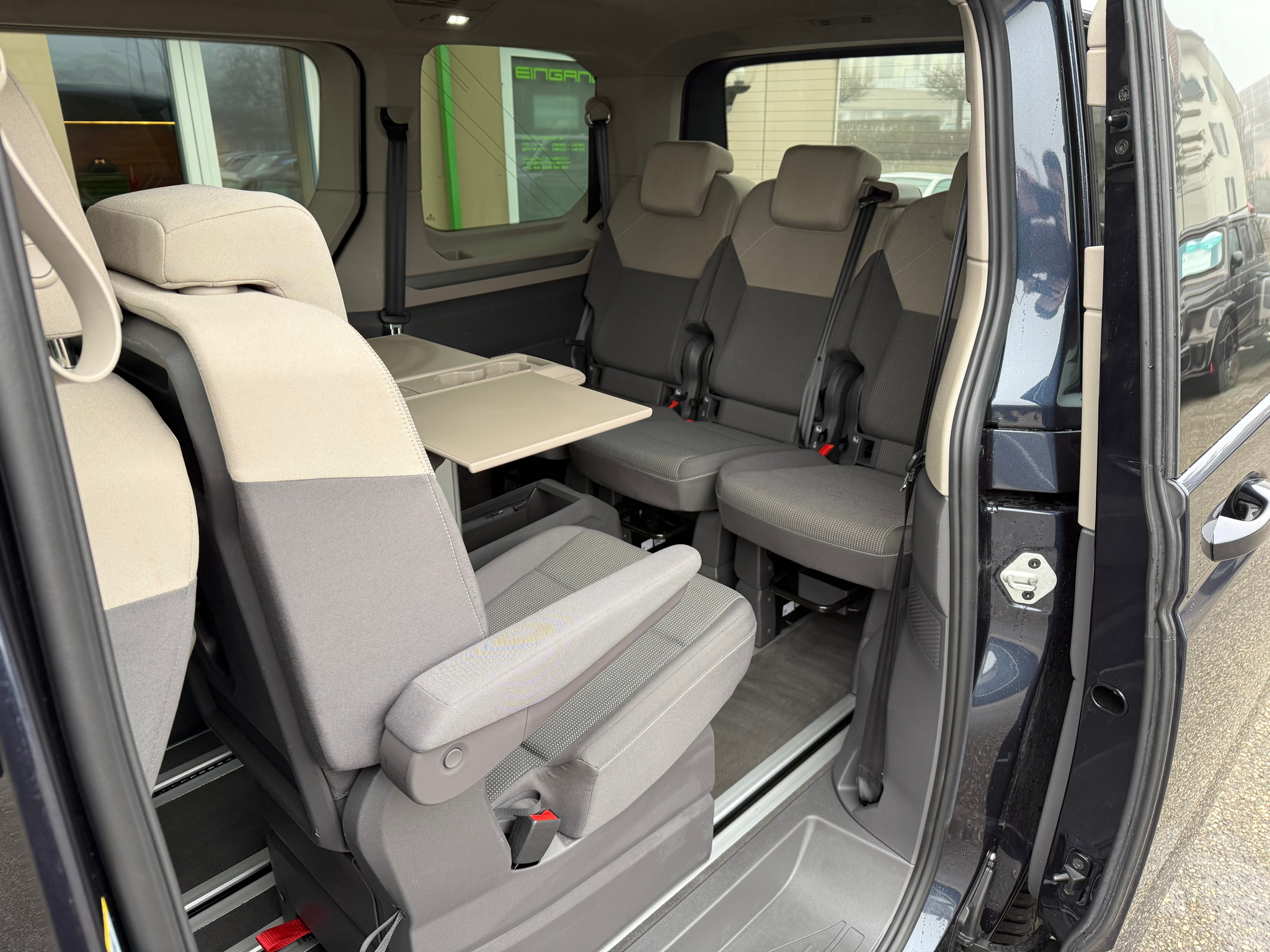 listing desktop thumbnail image 22