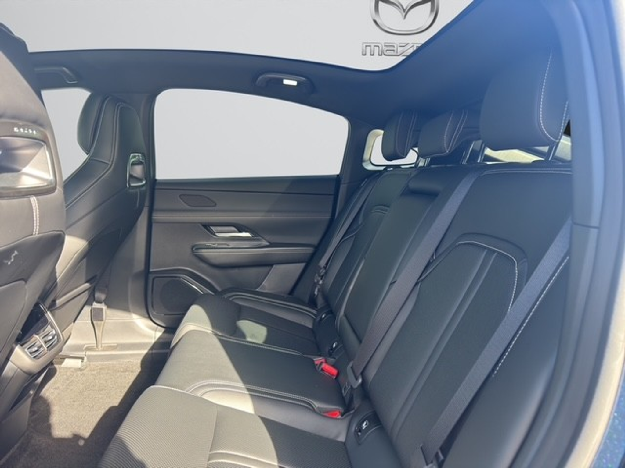 listing desktop thumbnail image 11