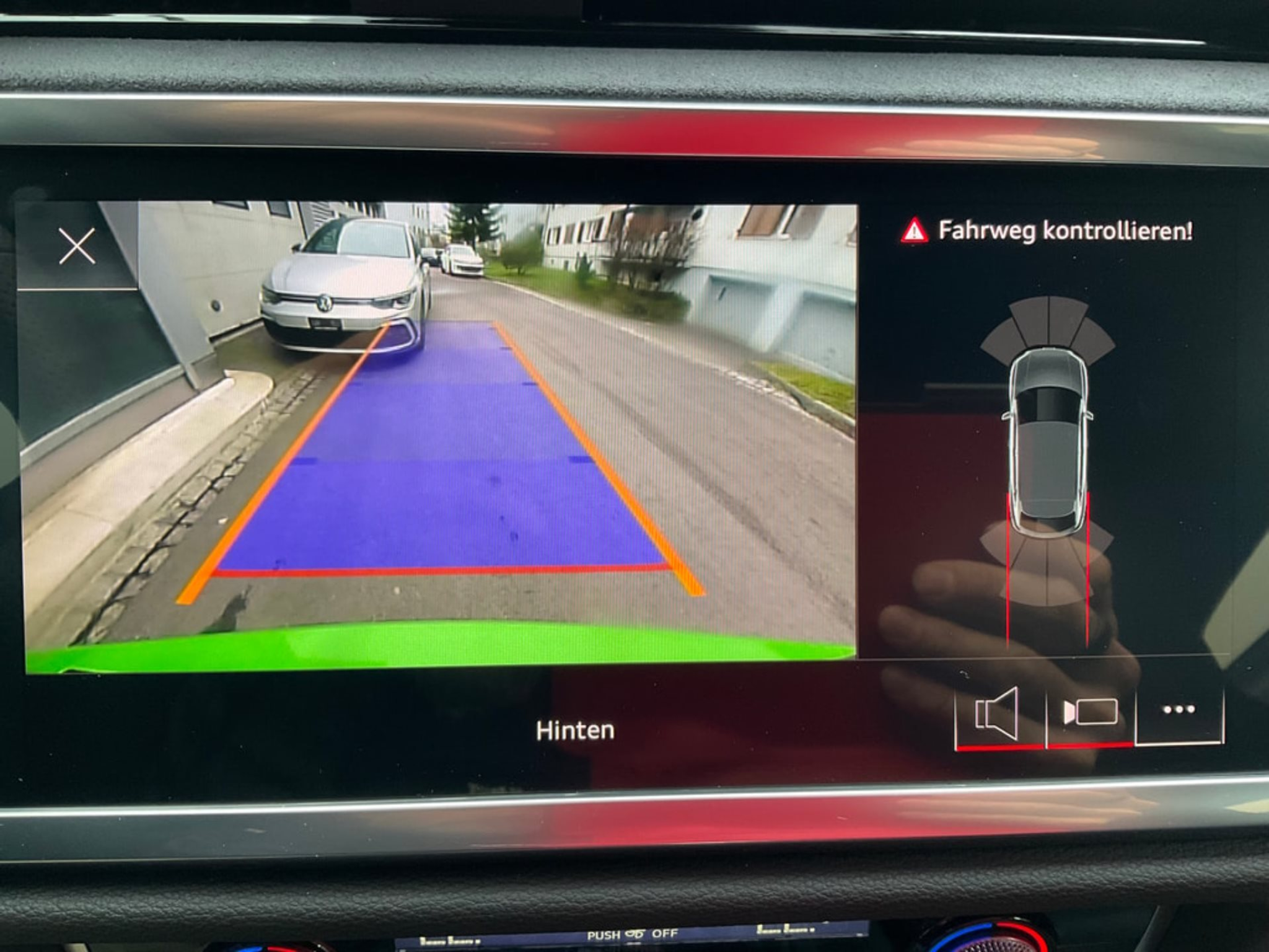 listing desktop thumbnail image 17