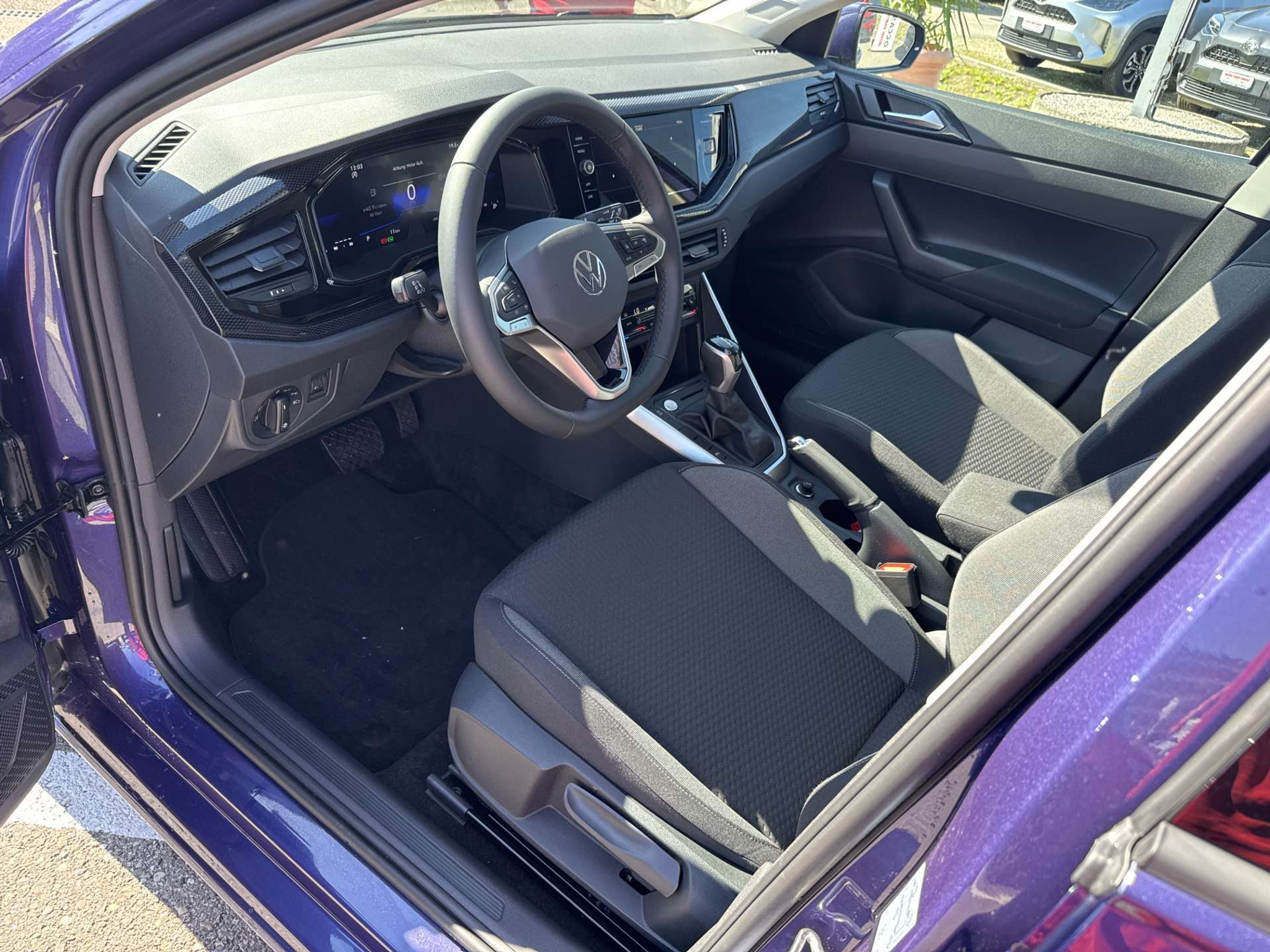 listing desktop thumbnail image 4