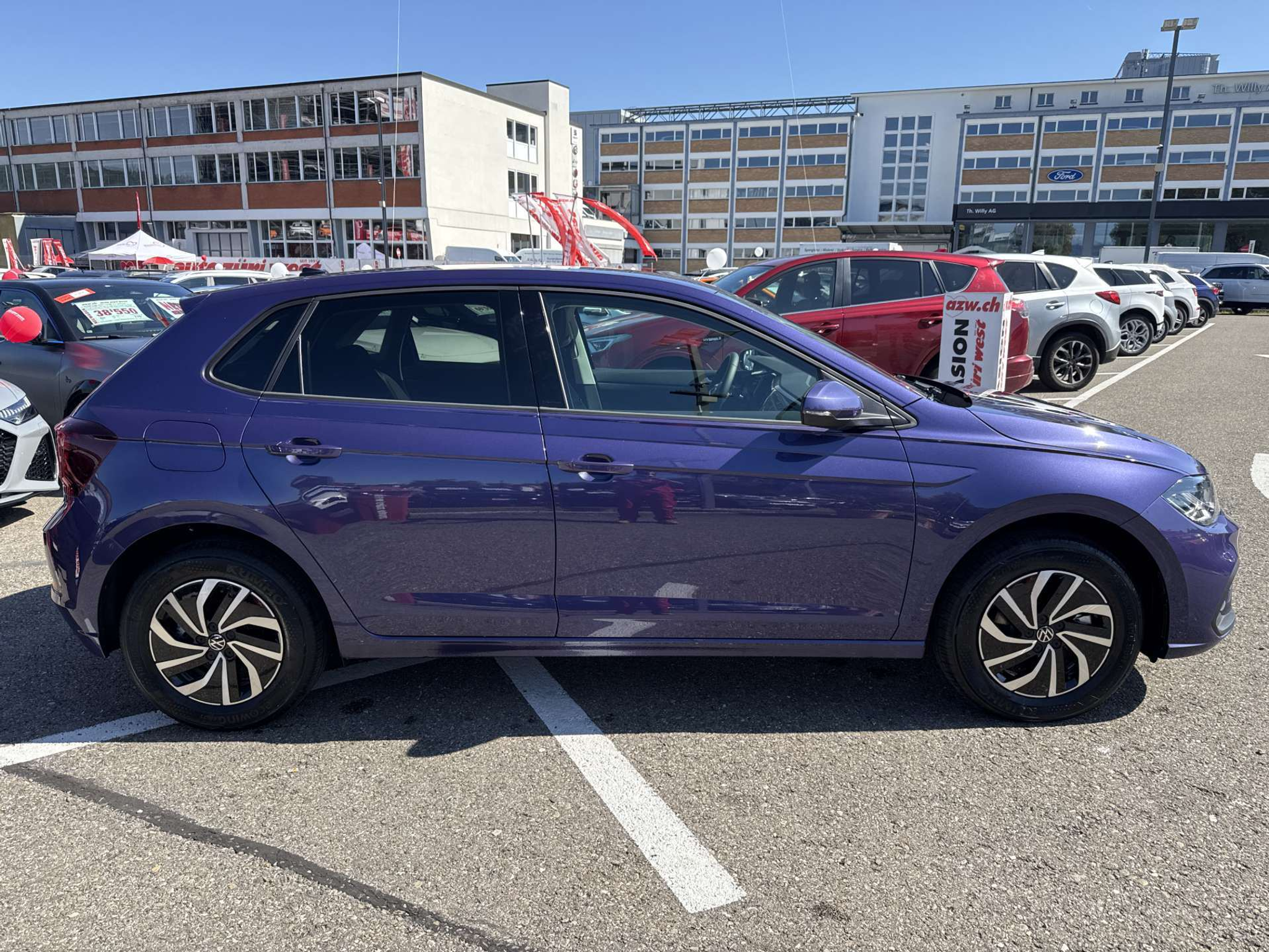 listing desktop thumbnail image 9