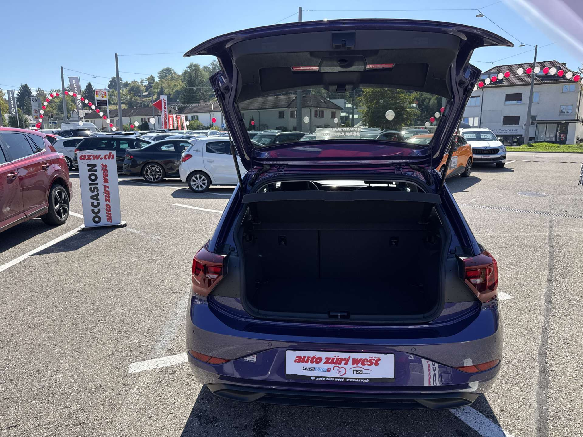 listing desktop thumbnail image 6