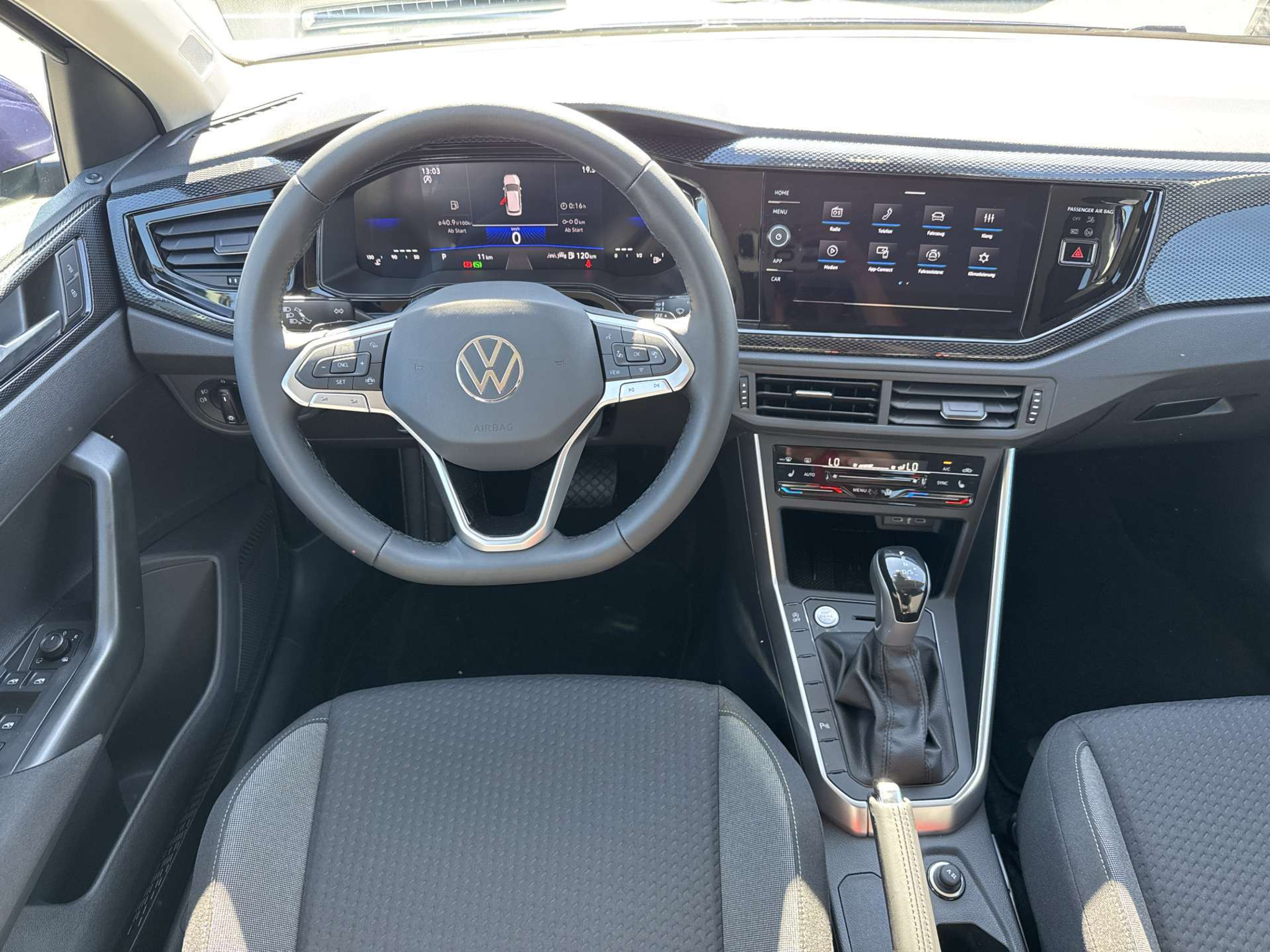 listing desktop thumbnail image 3