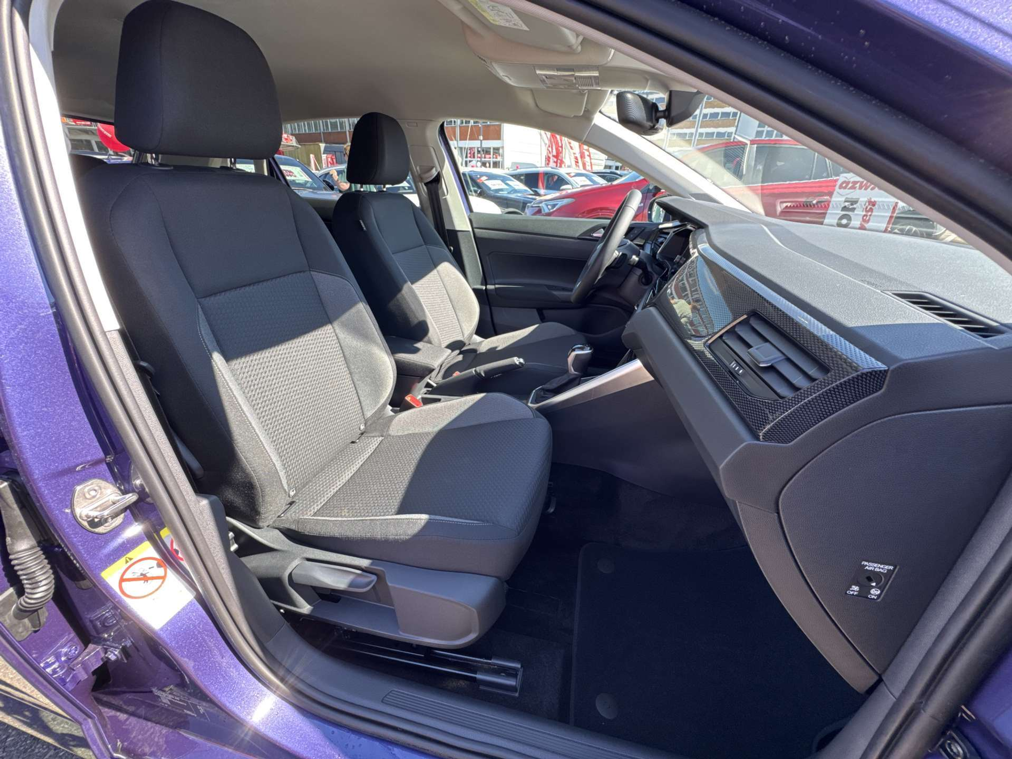 listing desktop thumbnail image 11