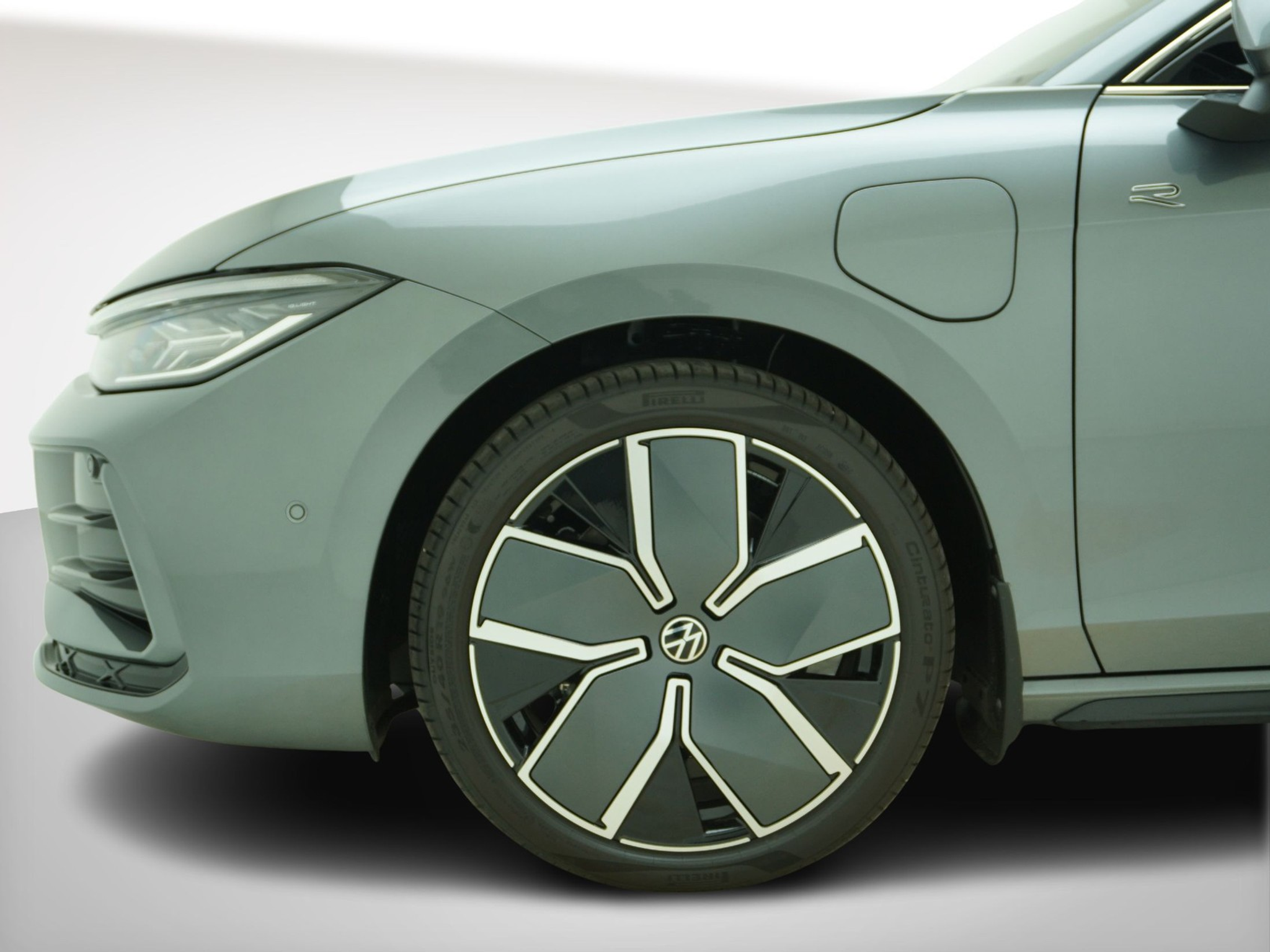 listing desktop thumbnail image 9