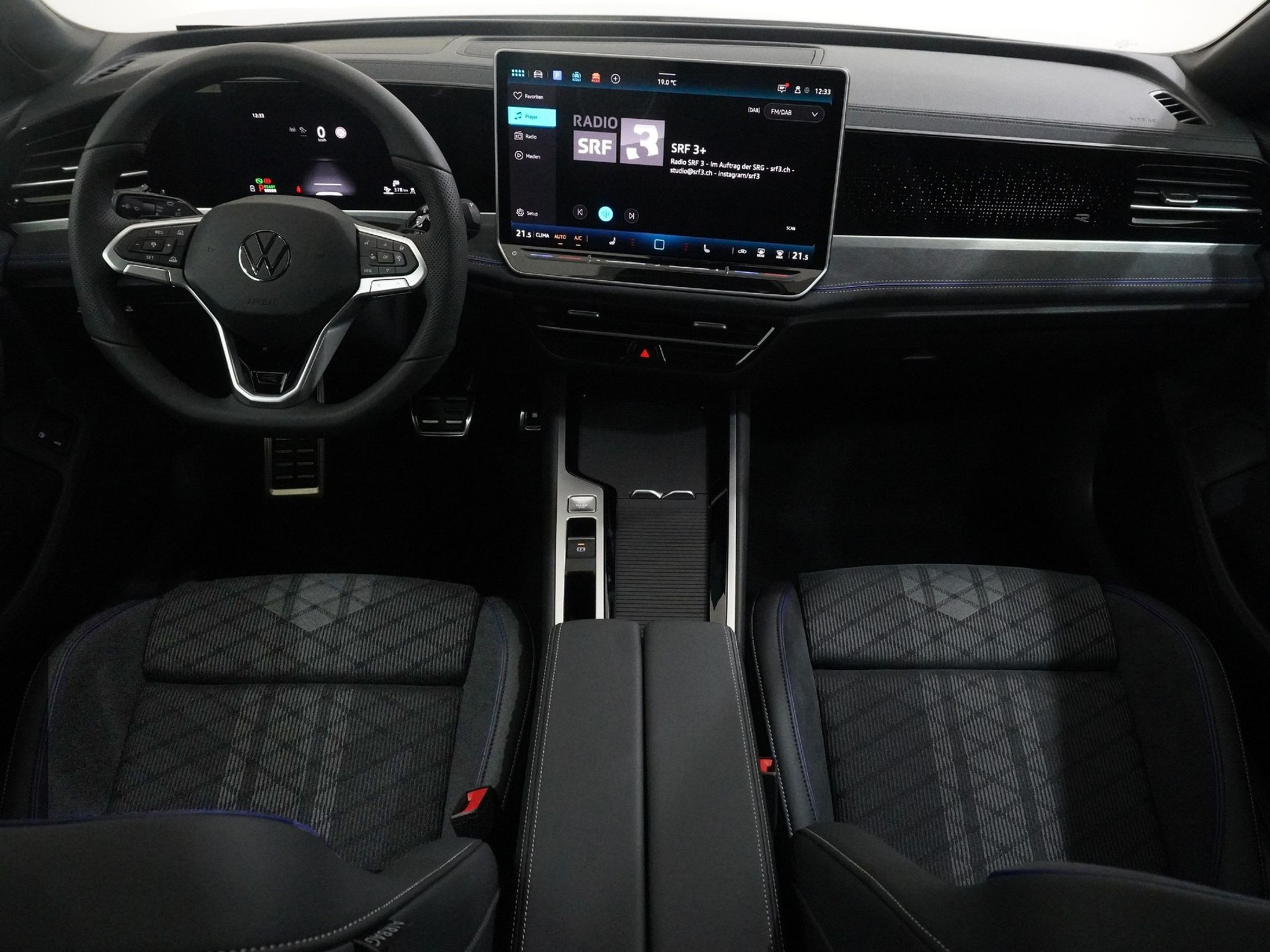 listing desktop thumbnail image 12