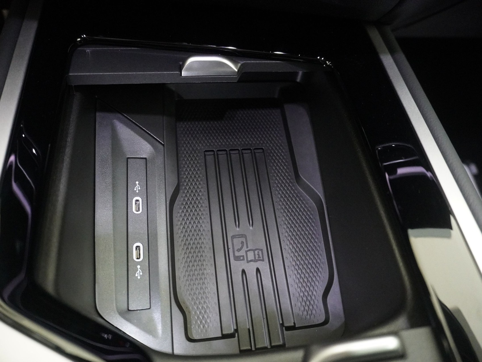 listing desktop thumbnail image 25