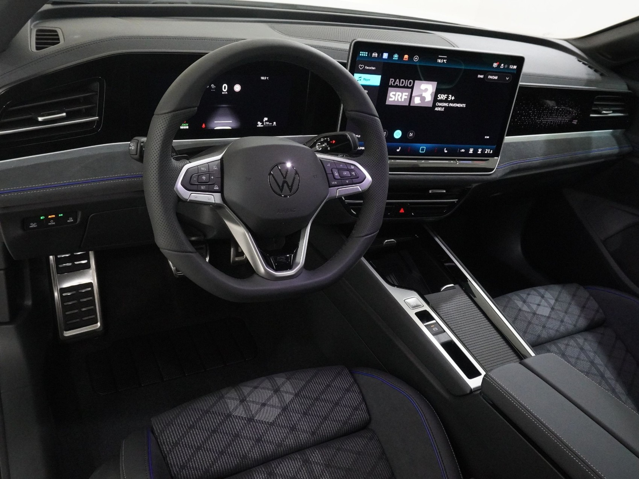 listing desktop thumbnail image 10