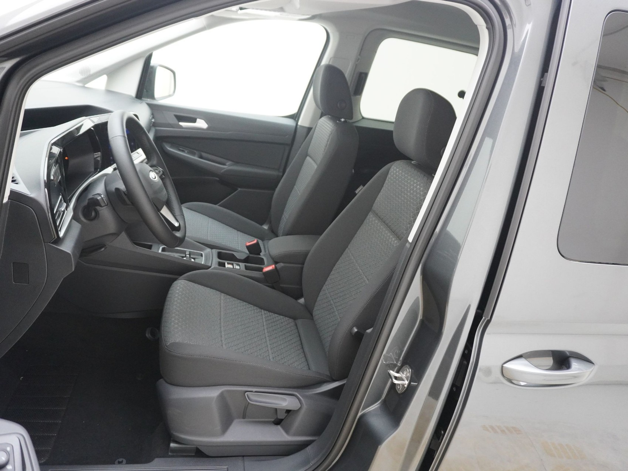 listing desktop thumbnail image 12